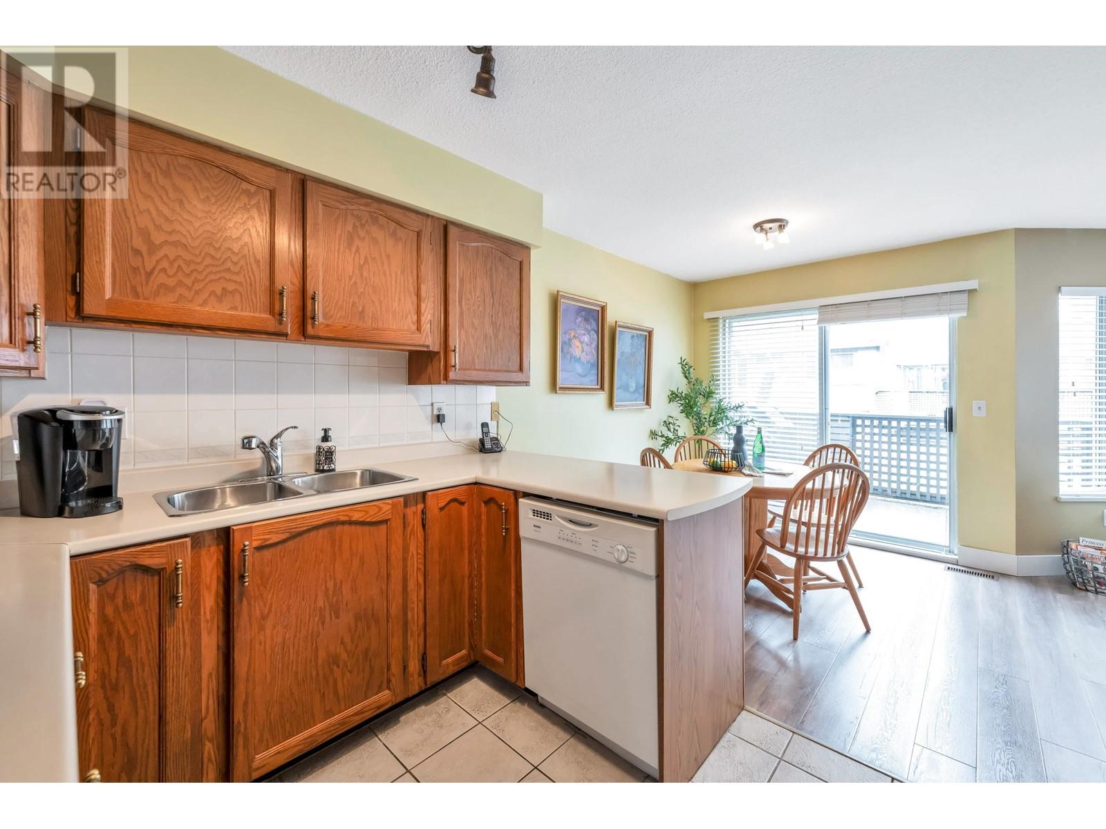 2 1251 Lasalle Place, Coquitlam, British Columbia  V3B 7C5 - Photo 15 - R2974286