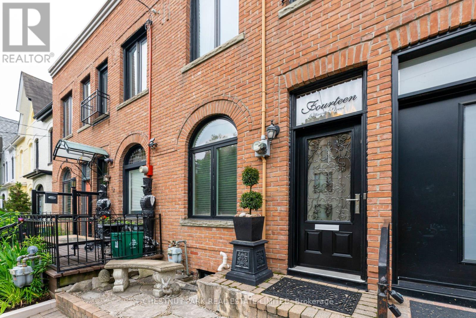 Property at 14 OTTAWA STREET image 1