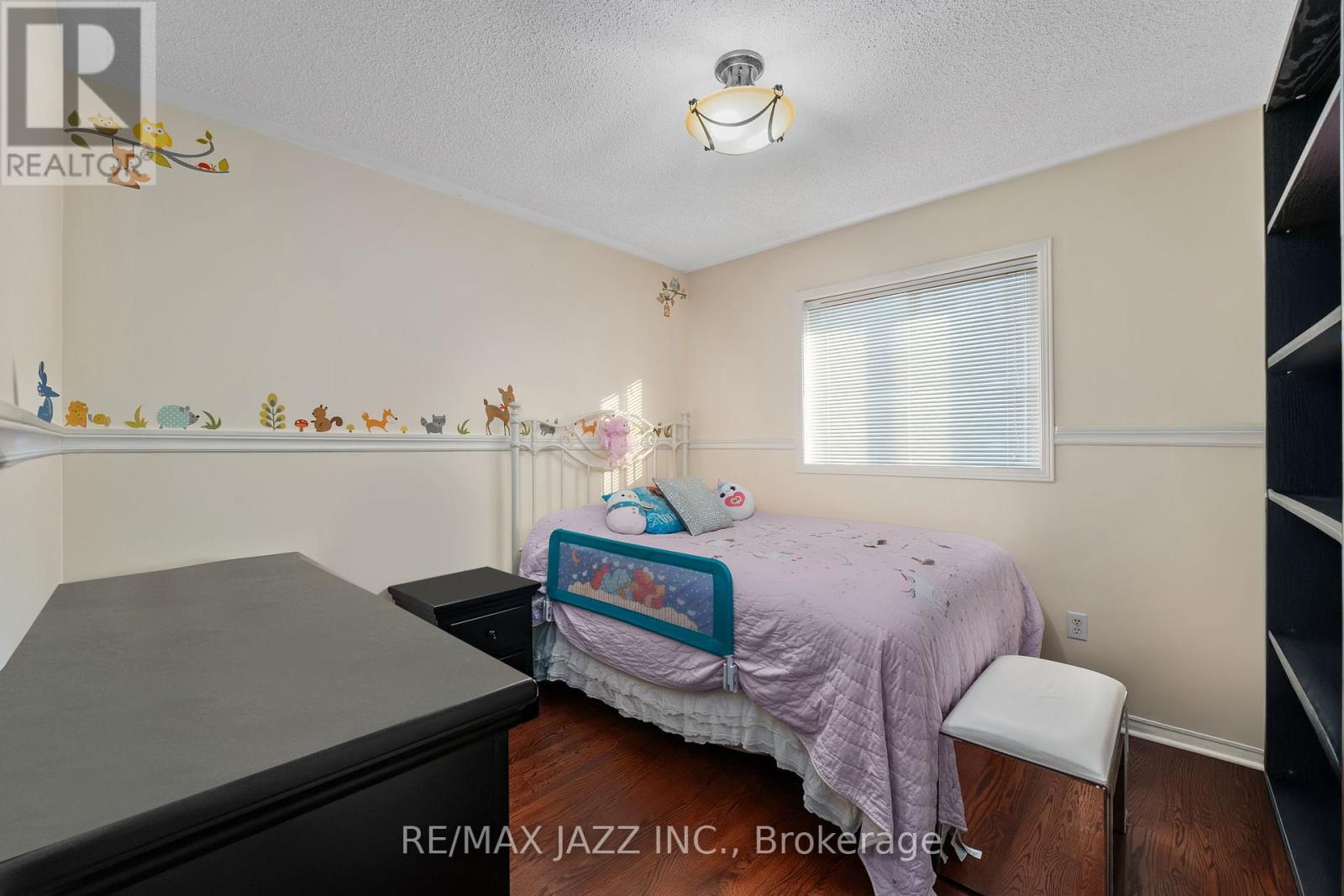 1129 Gossamer Drive, Pickering, Ontario  L1X 2T8 - Photo 18 - E12008733