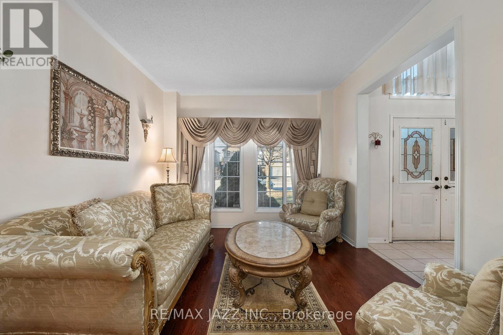 1129 Gossamer Drive, Pickering, Ontario  L1X 2T8 - Photo 7 - E12008733