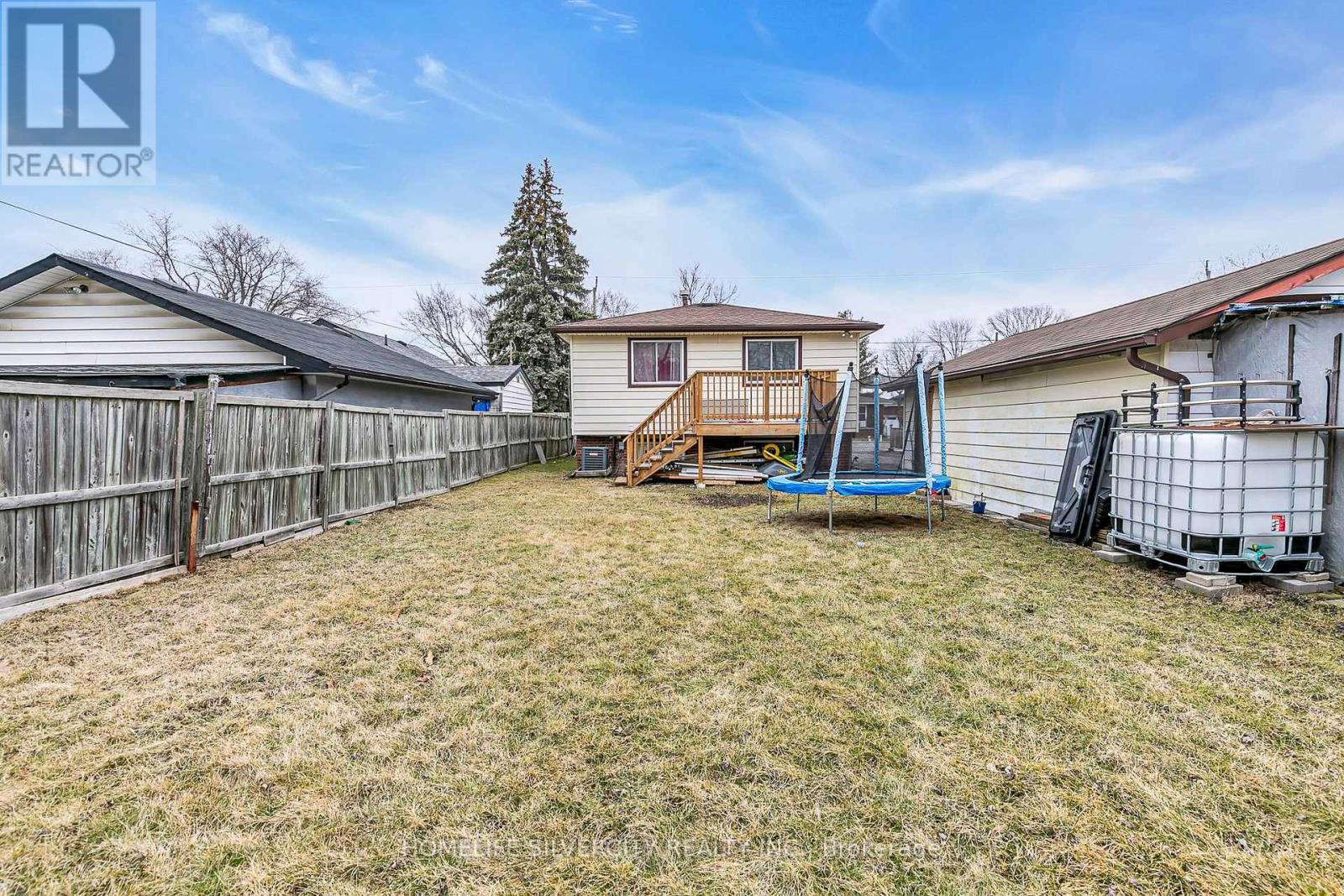 1851 Jefferson Boulevard, Windsor, Ontario  N8T 2V9 - Photo 24 - X12008737