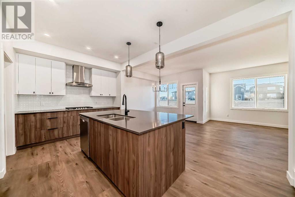 Property at 166 Amblehurst Way NW image 5