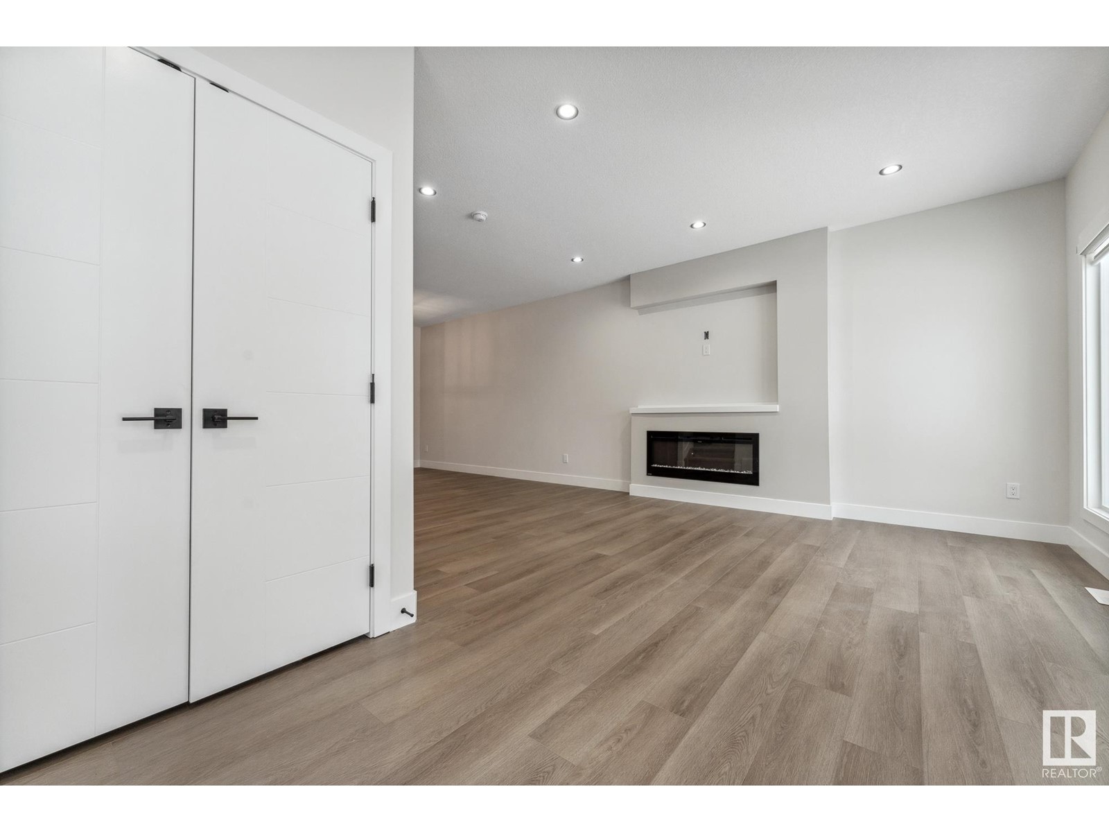 10415 68 Av Nw, Edmonton, Alberta  T6H 2A8 - Photo 11 - E4421922