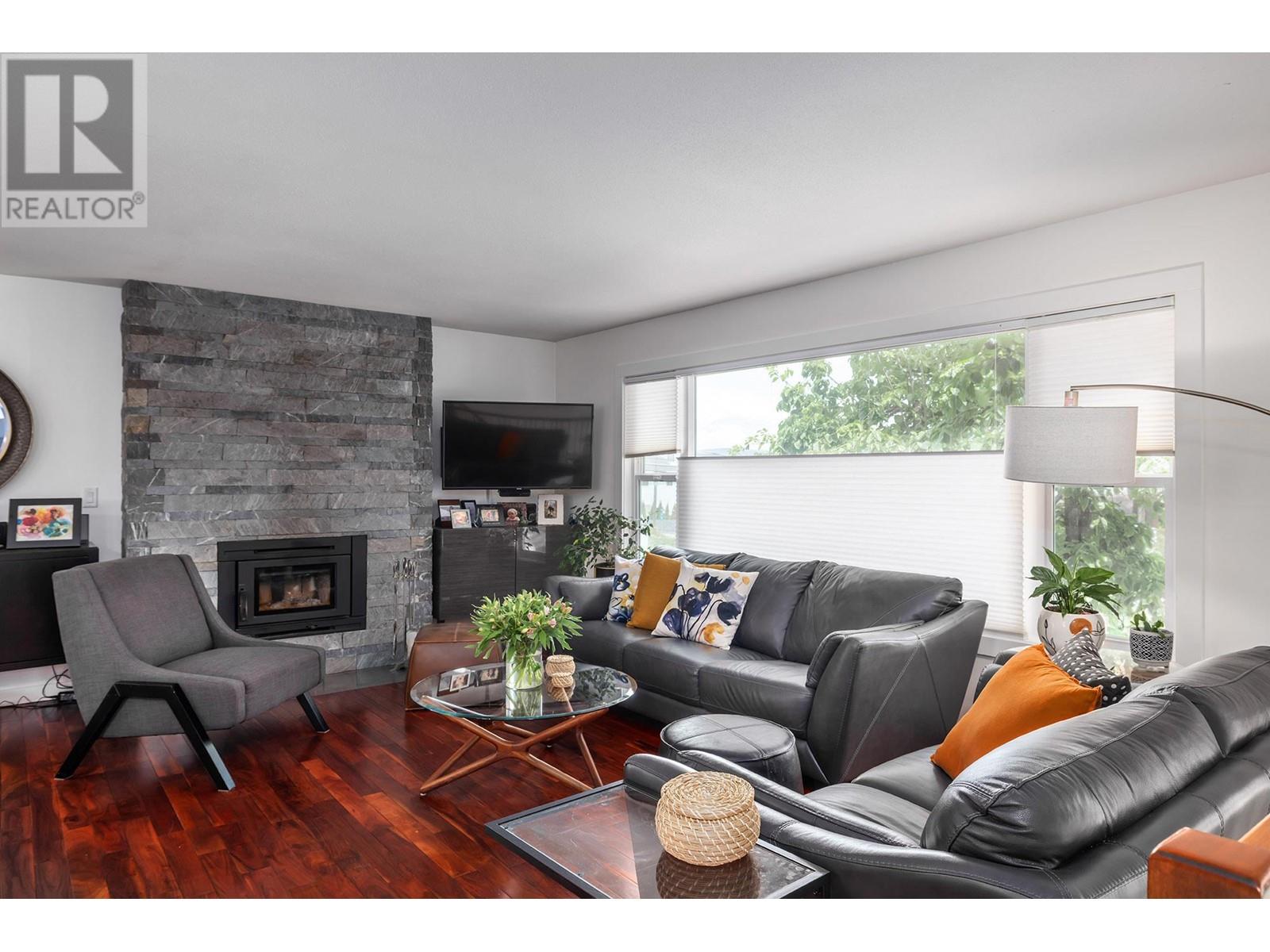 Property at 2640 Thacker Drive image 5