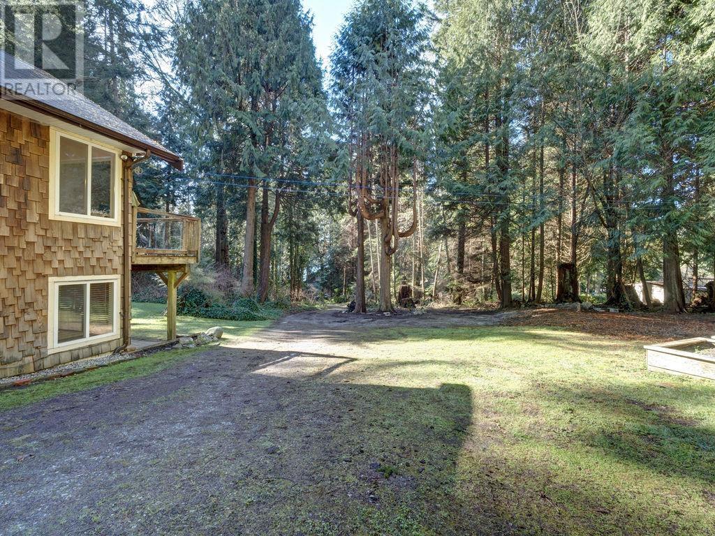 Property at 1028 BLACKBURN ROAD image 2