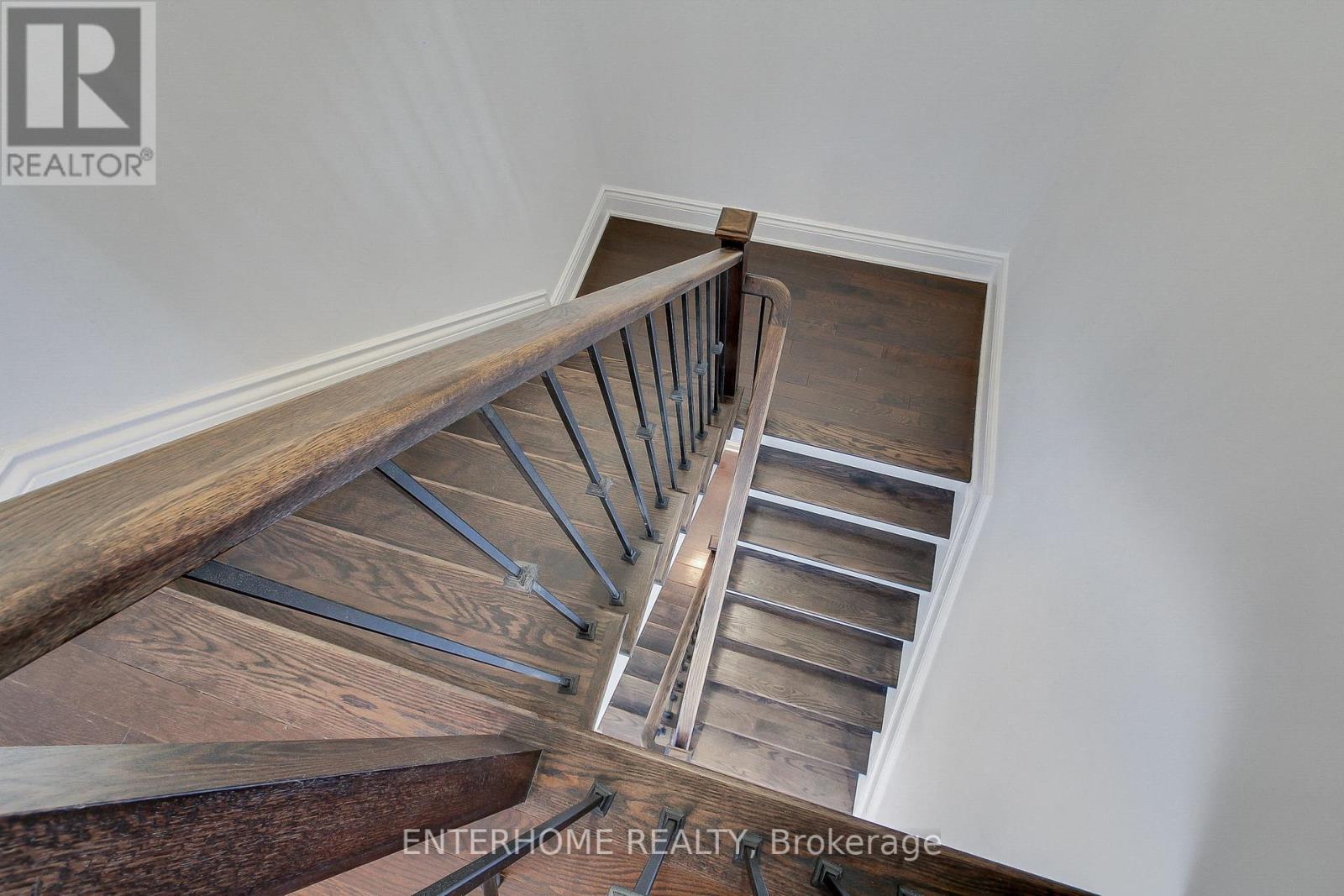58 Firwood Crescent, Toronto, Ontario  M9B 5J2 - Photo 24 - W12008770