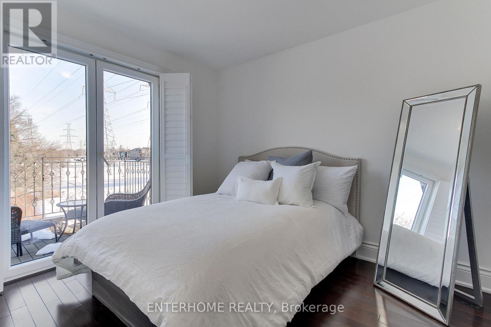 58 Firwood Crescent, Toronto, Ontario  M9B 5J2 - Photo 30 - W12008770