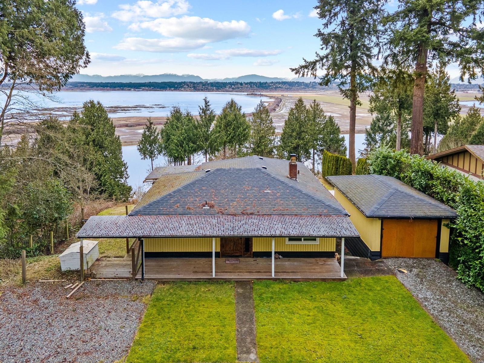 13021 Crescent Road, Surrey, British Columbia  V4P 1J6 - Photo 6 - R2974569