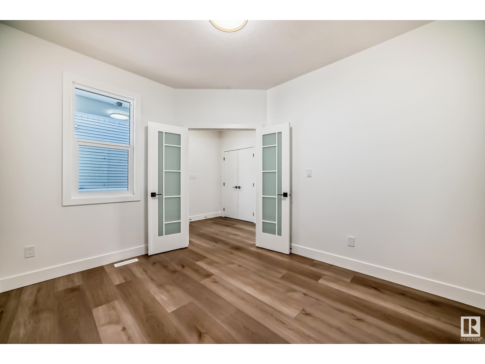 Property at 6223 18 Street ST NE image 1