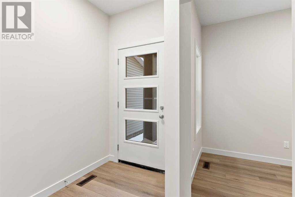 Property at 47 Belvedere Point SE image 4