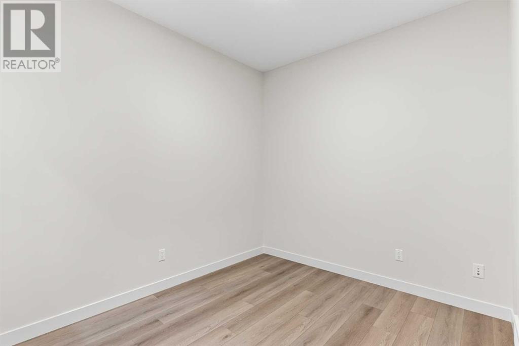 Property at 47 Belvedere Point SE image 5