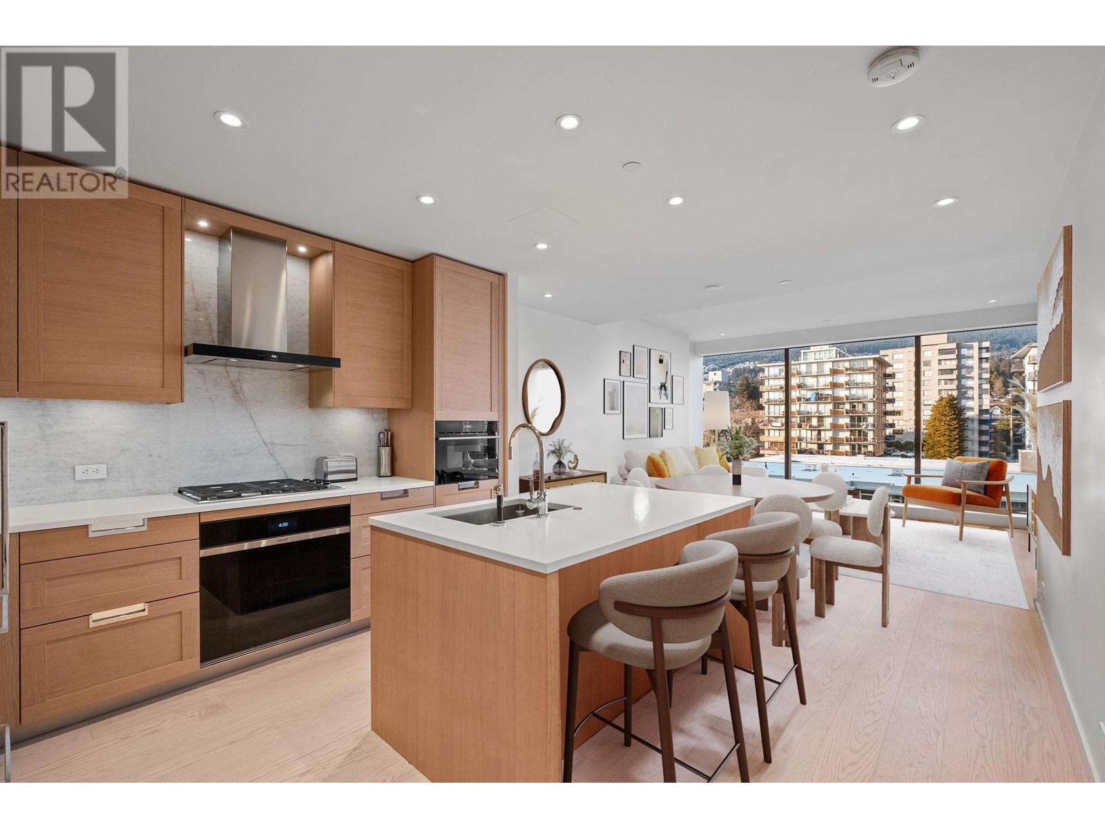 Listing Picture 8 of 22 : 507 1327 BELLEVUE AVENUE, Vancouver / 溫哥華 - 魯藝地產 Yvonne Lu Group - MLS Medallion Club Member