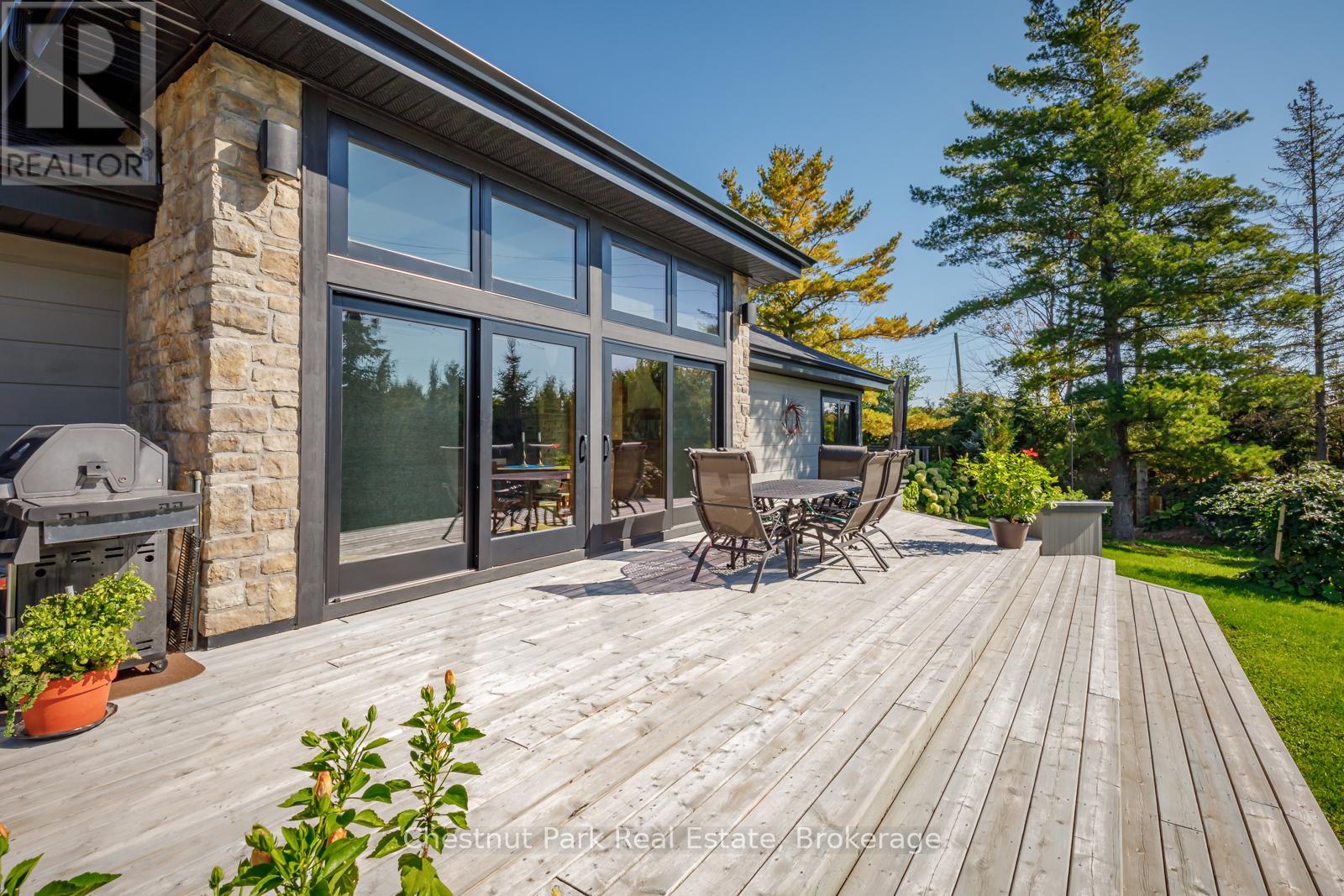 8610 Poplar Side Road, Clearview, Ontario  L9Y 3Y9 - Photo 13 - S12008858