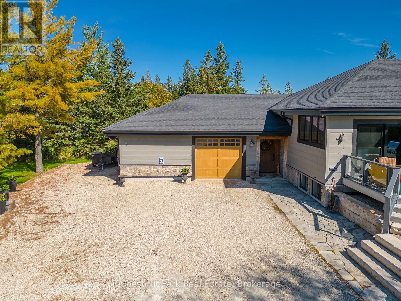 8610 Poplar Side Road, Clearview, Ontario  L9Y 3Y9 - Photo 6 - S12008858