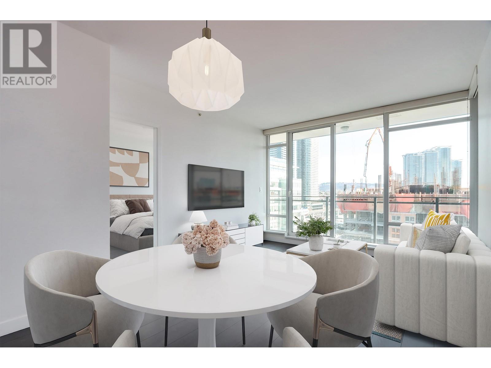 Listing Picture 4 of 35 : 1505 2085 SKYLINE COURT, Burnaby / 本拿比 - 魯藝地產 Yvonne Lu Group - MLS Medallion Club Member