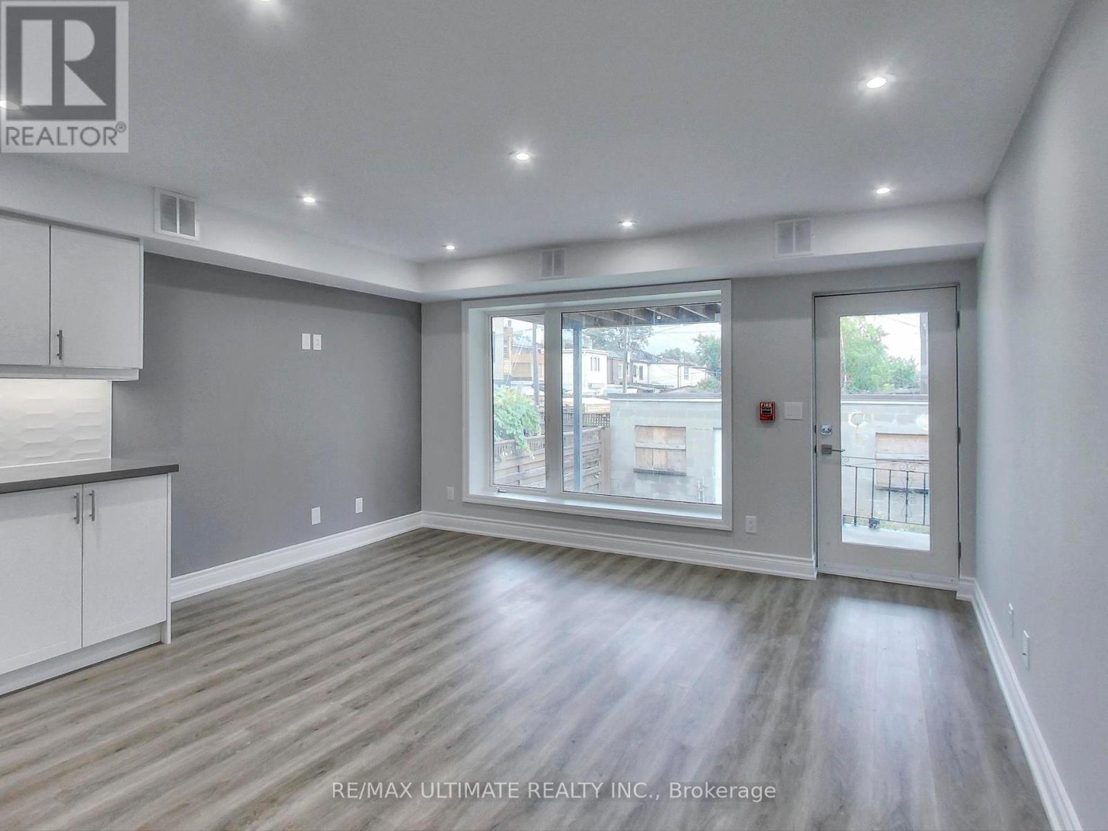 Apt #1 - 115 Wallace Avenue, Toronto, Ontario  M6H 1T8 - Photo 4 - W12008877