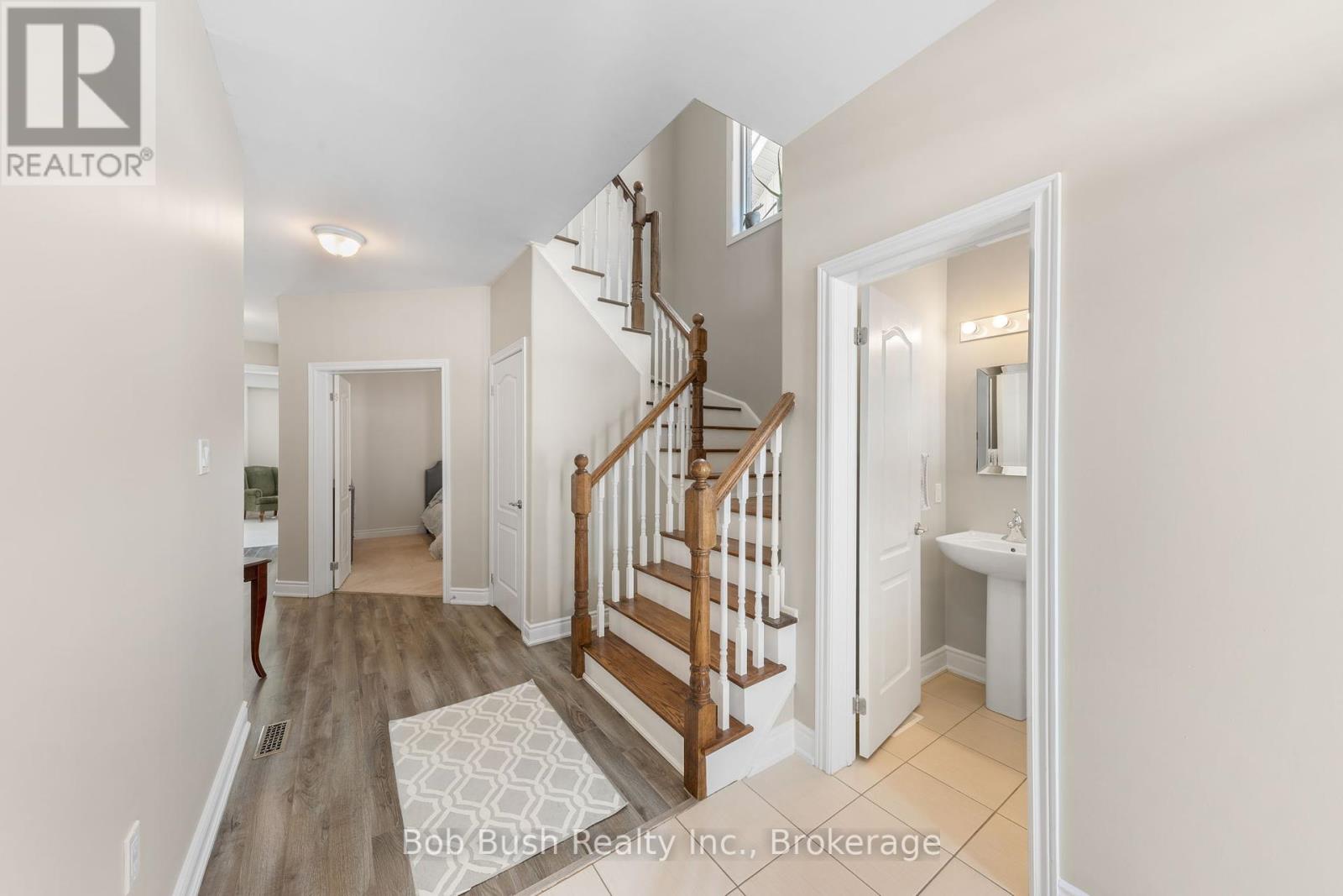 3067 Monarch Drive, Orillia, Ontario  L3V 8K3 - Photo 5 - S12008909