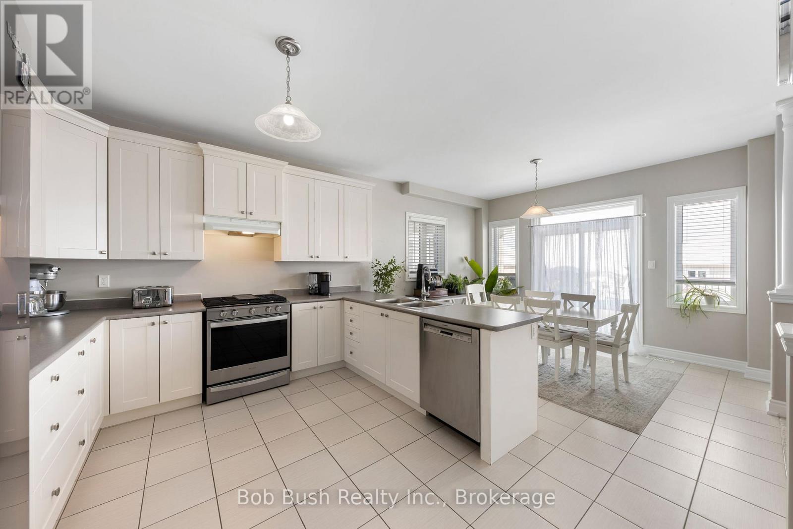 3067 Monarch Drive, Orillia, Ontario  L3V 8K3 - Photo 8 - S12008909