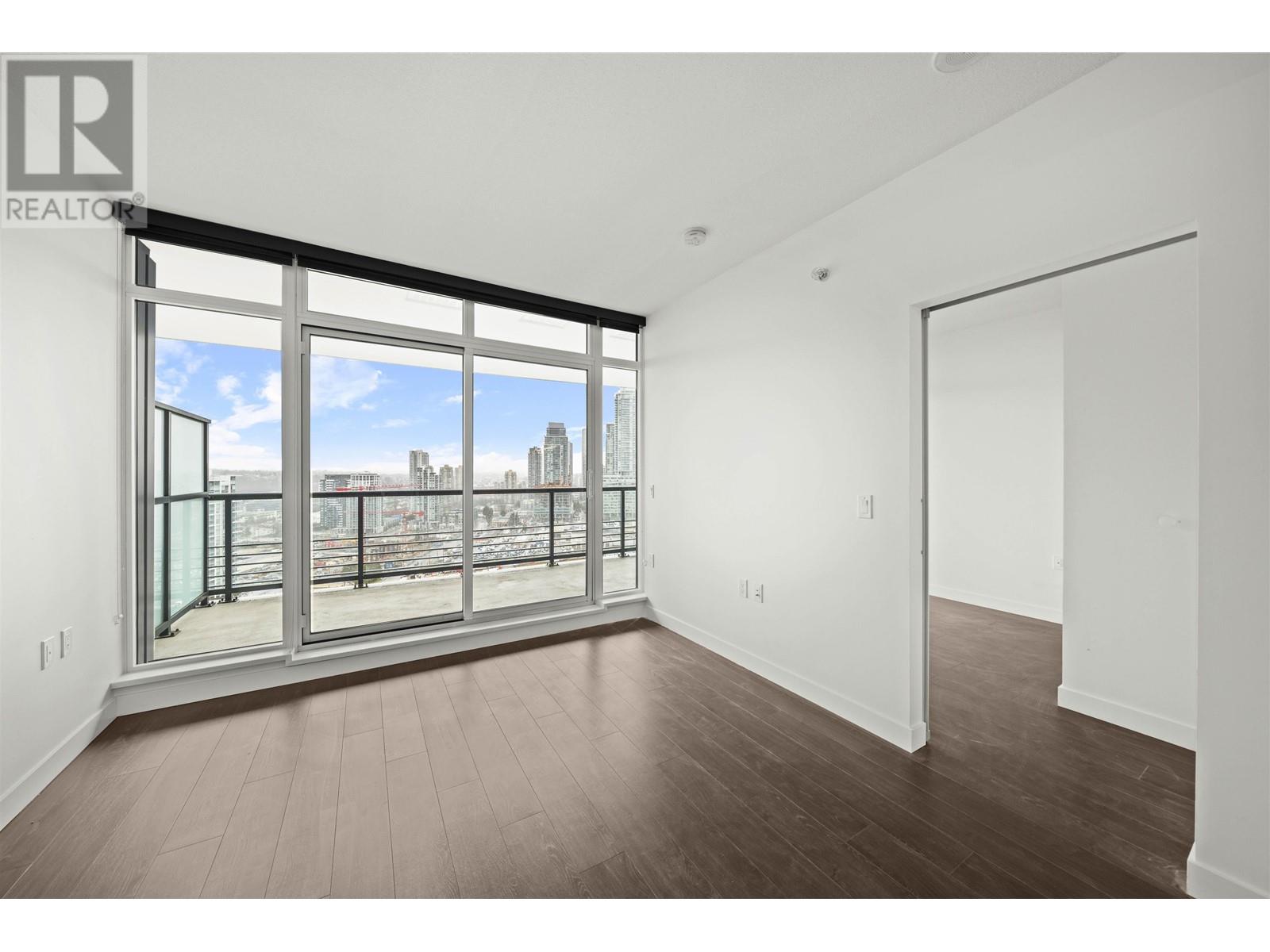 Listing Picture 6 of 15 : 2101 4720 LOUGHEED HIGHWAY, Burnaby / 本拿比 - 魯藝地產 Yvonne Lu Group - MLS Medallion Club Member