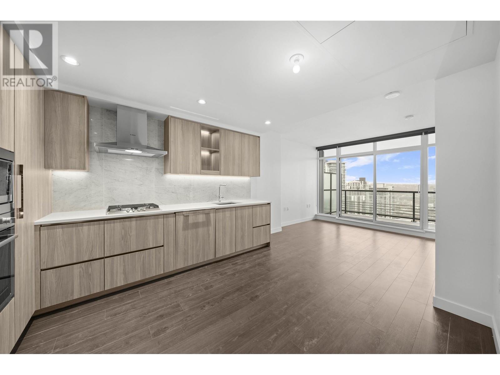 2101 4720 LOUGHEED HIGHWAY, Burnaby