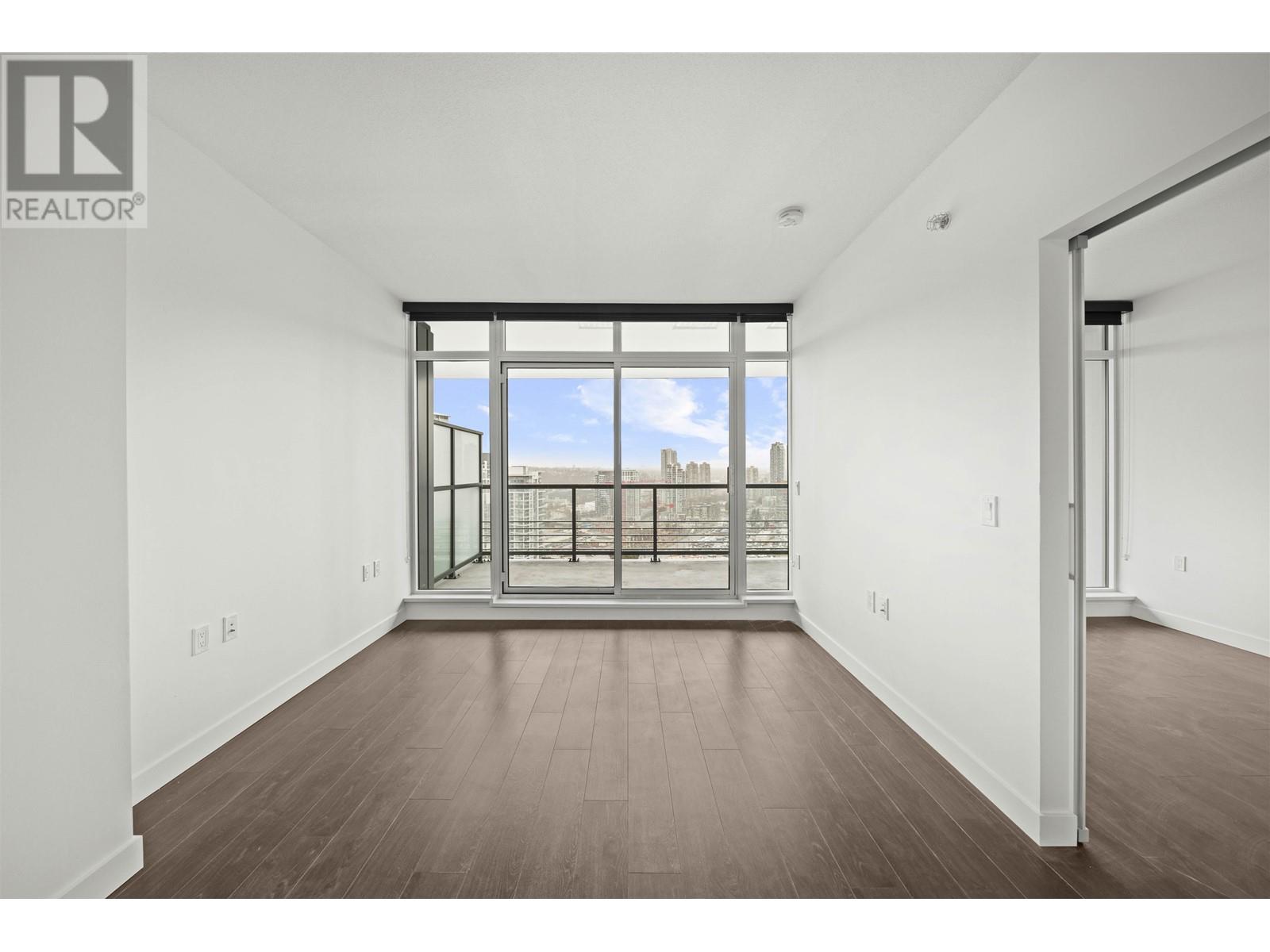 Listing Picture 5 of 15 : 2101 4720 LOUGHEED HIGHWAY, Burnaby / 本拿比 - 魯藝地產 Yvonne Lu Group - MLS Medallion Club Member