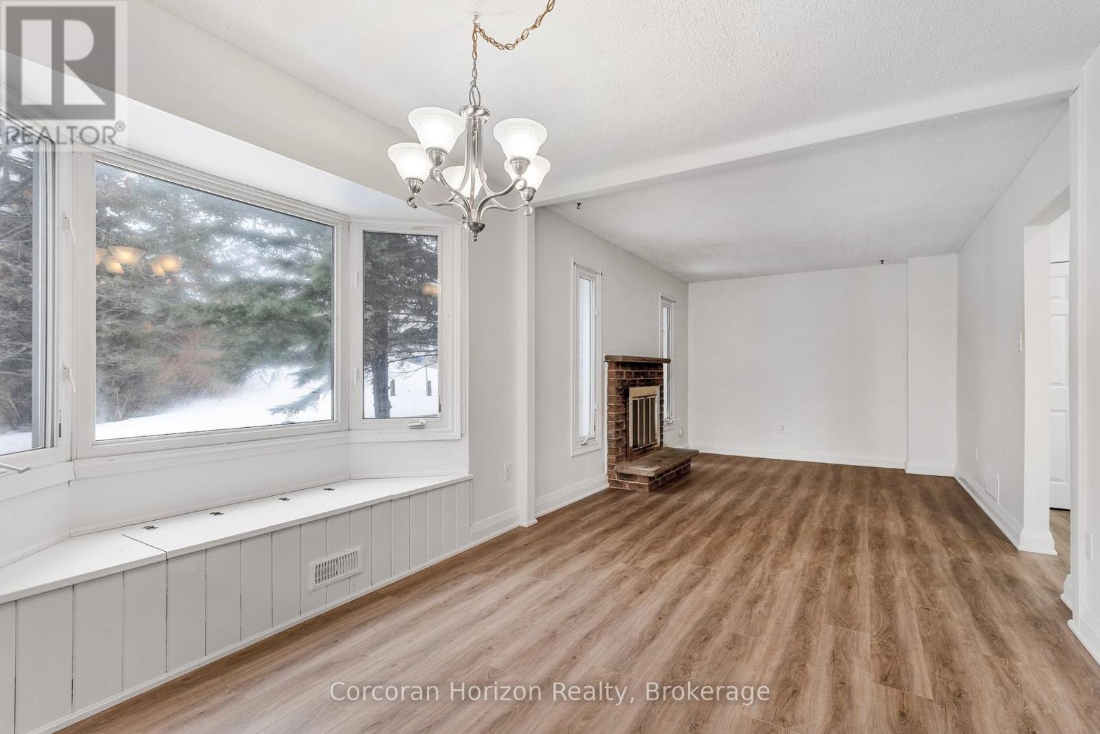 28 Fox Run, Barrie, Ontario  L4N 5L5 - Photo 17 - S12008992