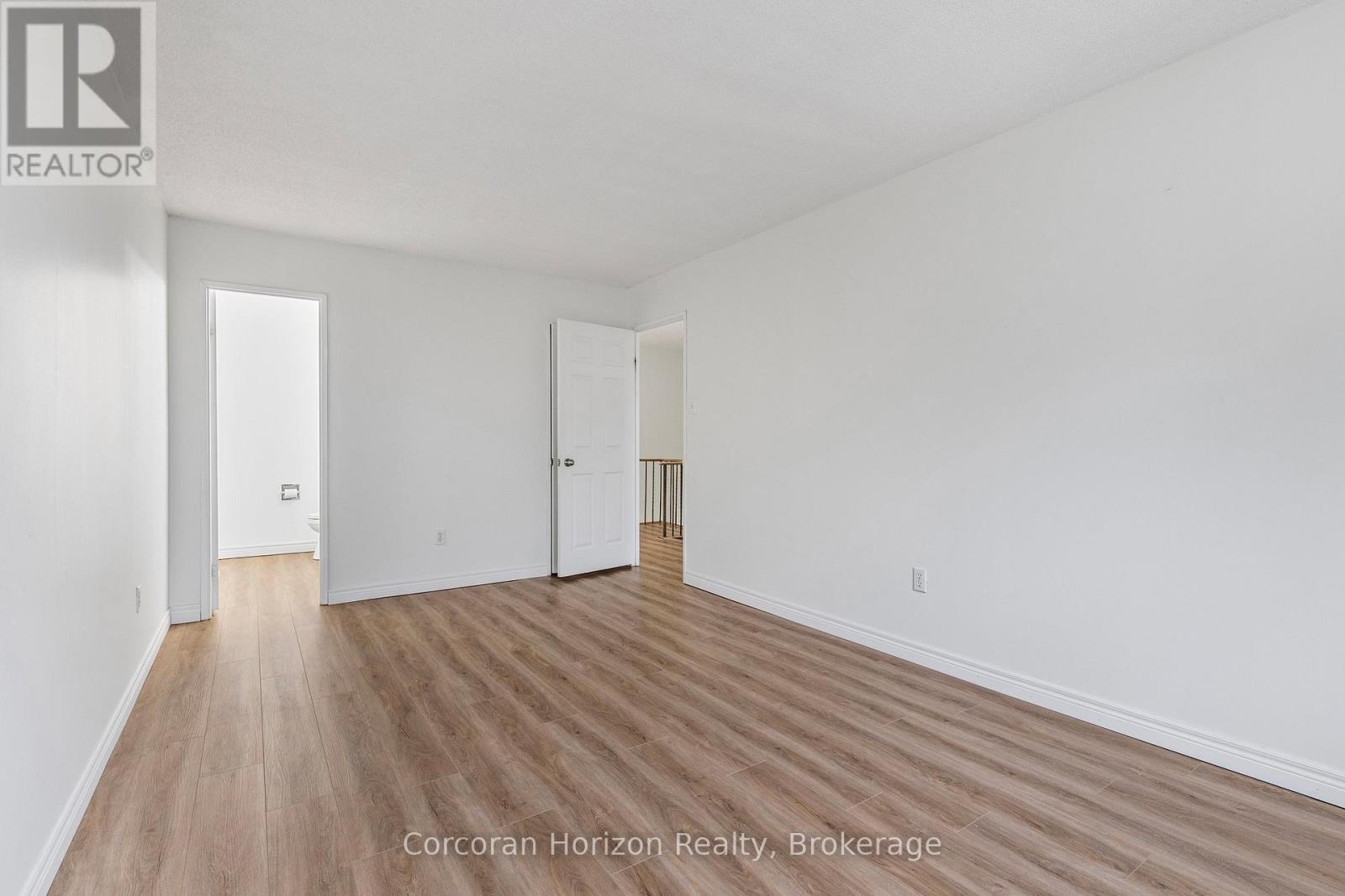 28 Fox Run, Barrie, Ontario  L4N 5L5 - Photo 25 - S12008992
