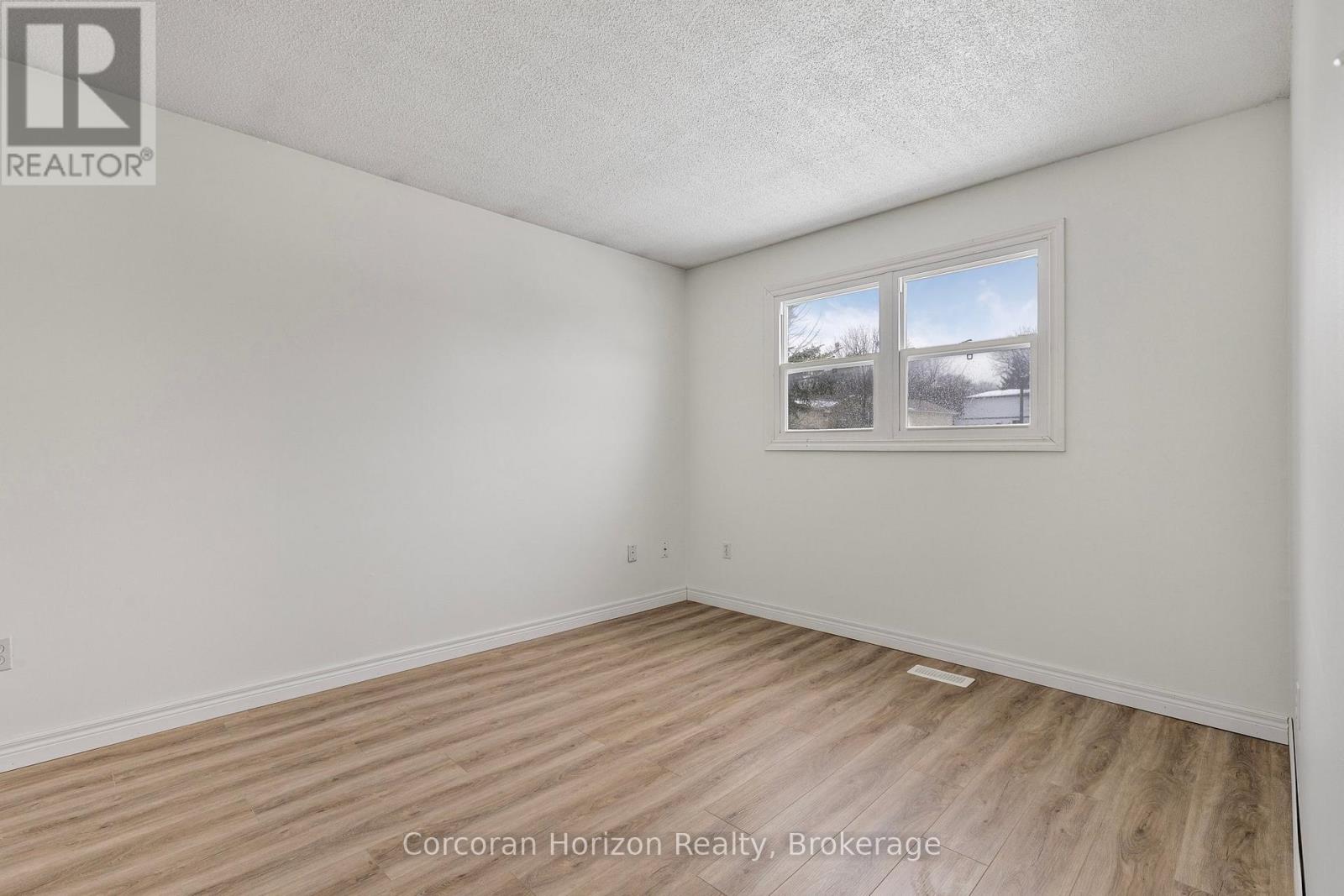 28 Fox Run, Barrie, Ontario  L4N 5L5 - Photo 29 - S12008992