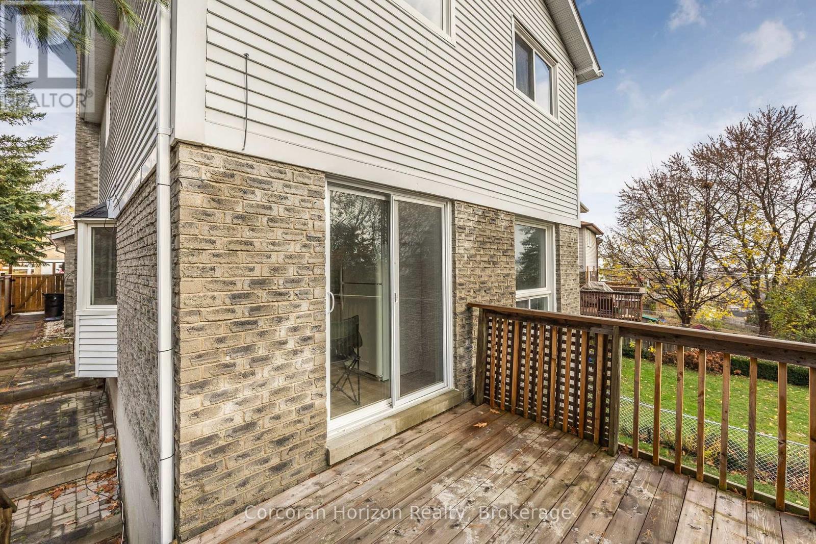 28 Fox Run, Barrie, Ontario  L4N 5L5 - Photo 5 - S12008992
