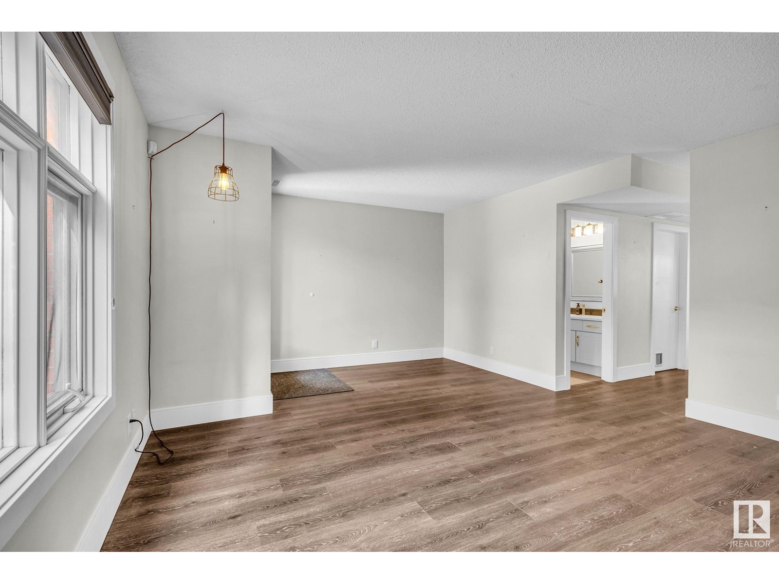 Property at 9026 JASPER AV NW image 5