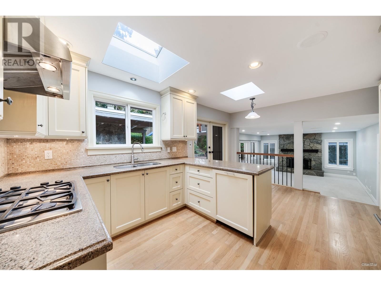 4629 Caulfeild Drive, West Vancouver, British Columbia  V7W 1E9 - Photo 24 - R2968843