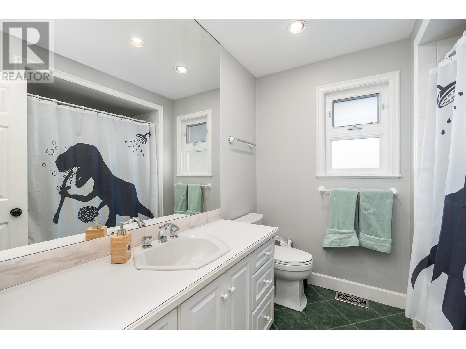 4629 Caulfeild Drive, West Vancouver, British Columbia  V7W 1E9 - Photo 19 - R2968843