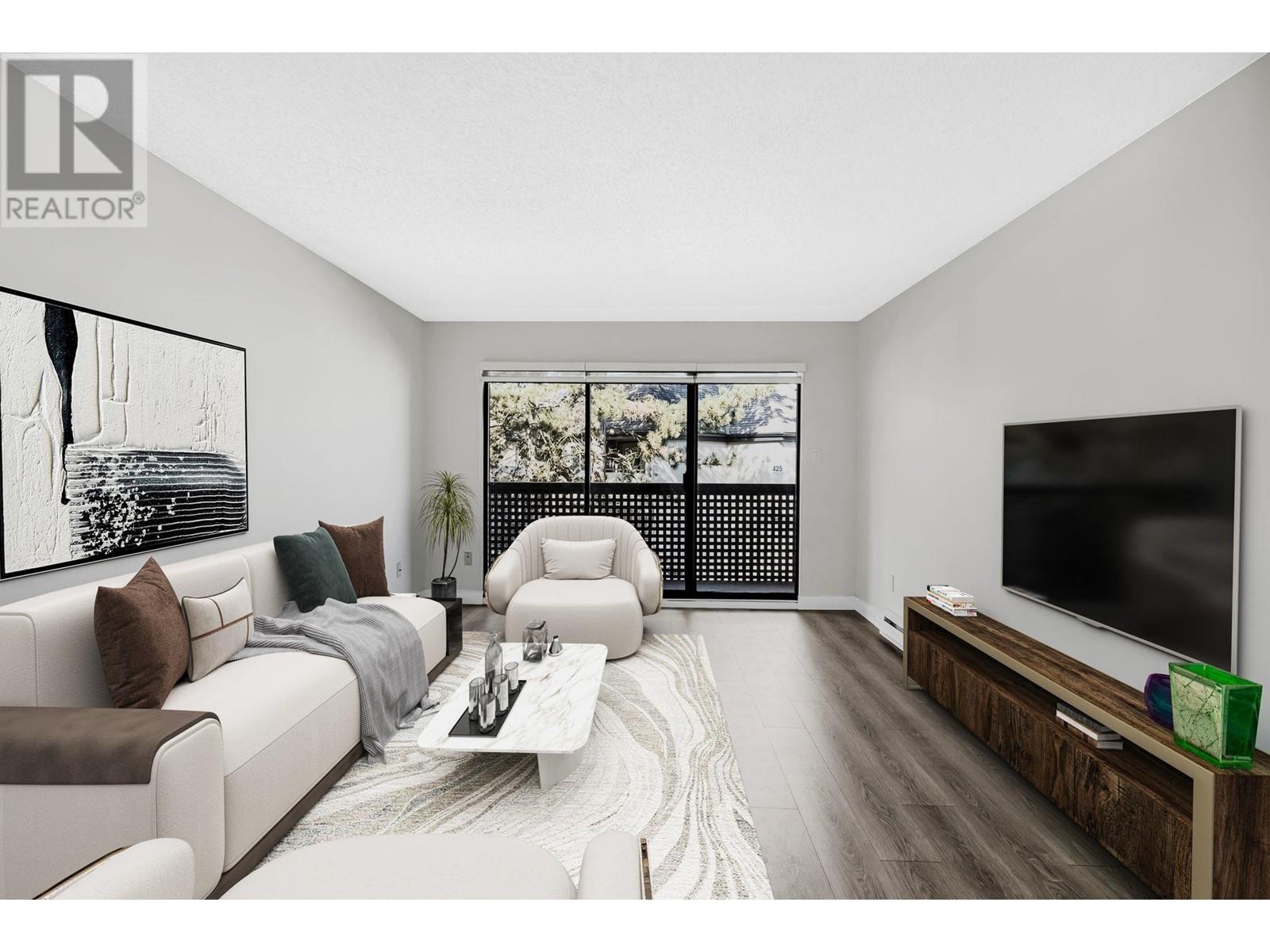 309 385 Ginger Drive, New Westminster, British Columbia  V3L 5L6 - Photo 1 - R2972637