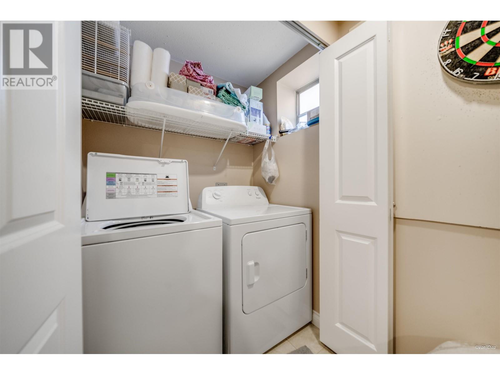 Listing Picture 19 of 33 : 3046 E 6TH AVENUE, Vancouver / 溫哥華 - 魯藝地產 Yvonne Lu Group - MLS Medallion Club Member