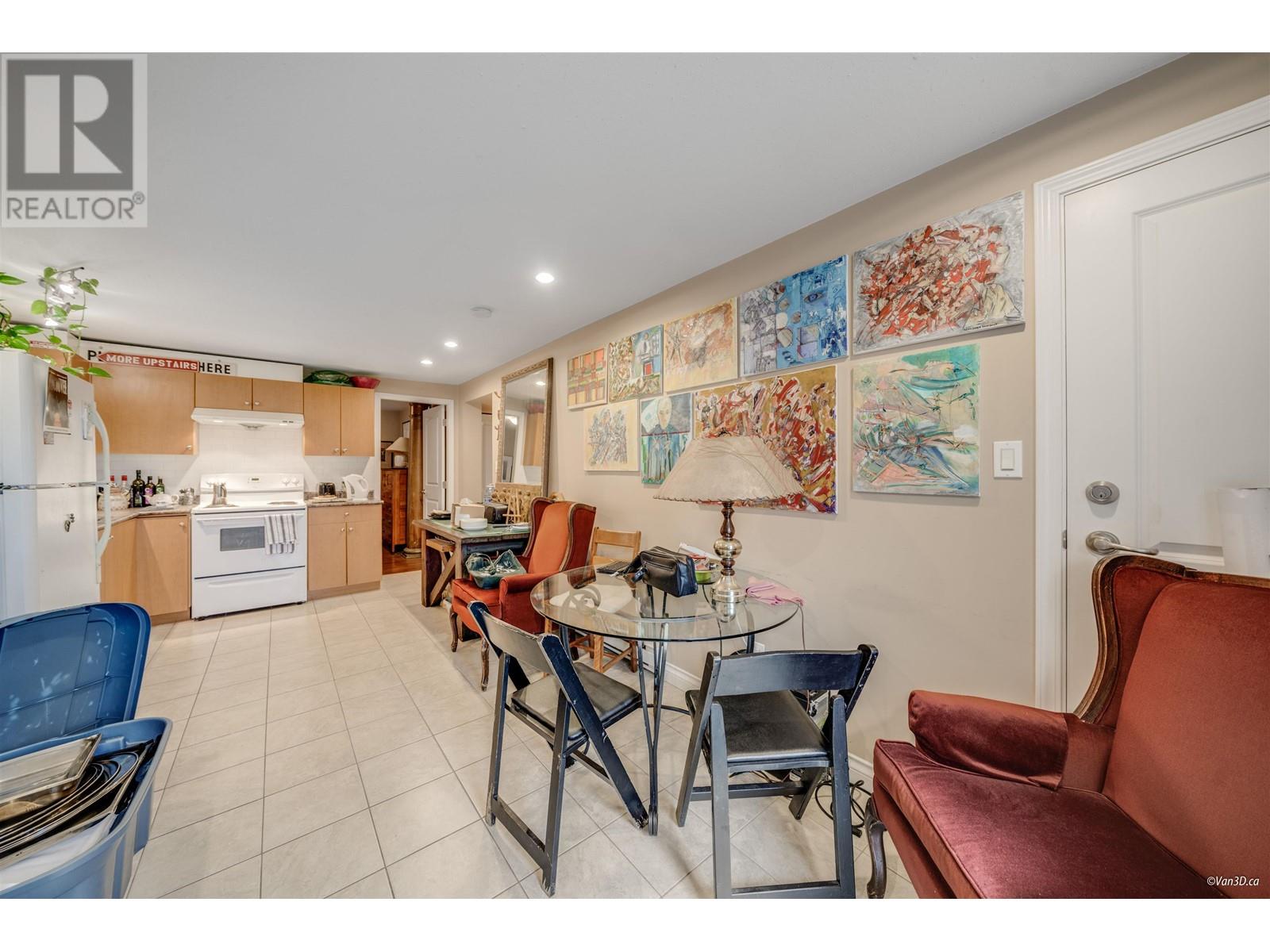 Listing Picture 27 of 33 : 3046 E 6TH AVENUE, Vancouver / 溫哥華 - 魯藝地產 Yvonne Lu Group - MLS Medallion Club Member