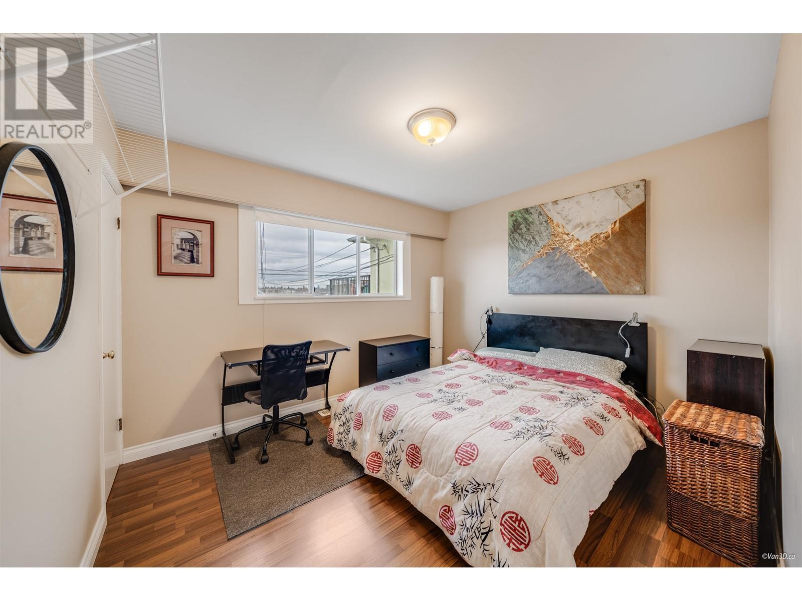 Listing Picture 10 of 33 : 3046 E 6TH AVENUE, Vancouver / 溫哥華 - 魯藝地產 Yvonne Lu Group - MLS Medallion Club Member