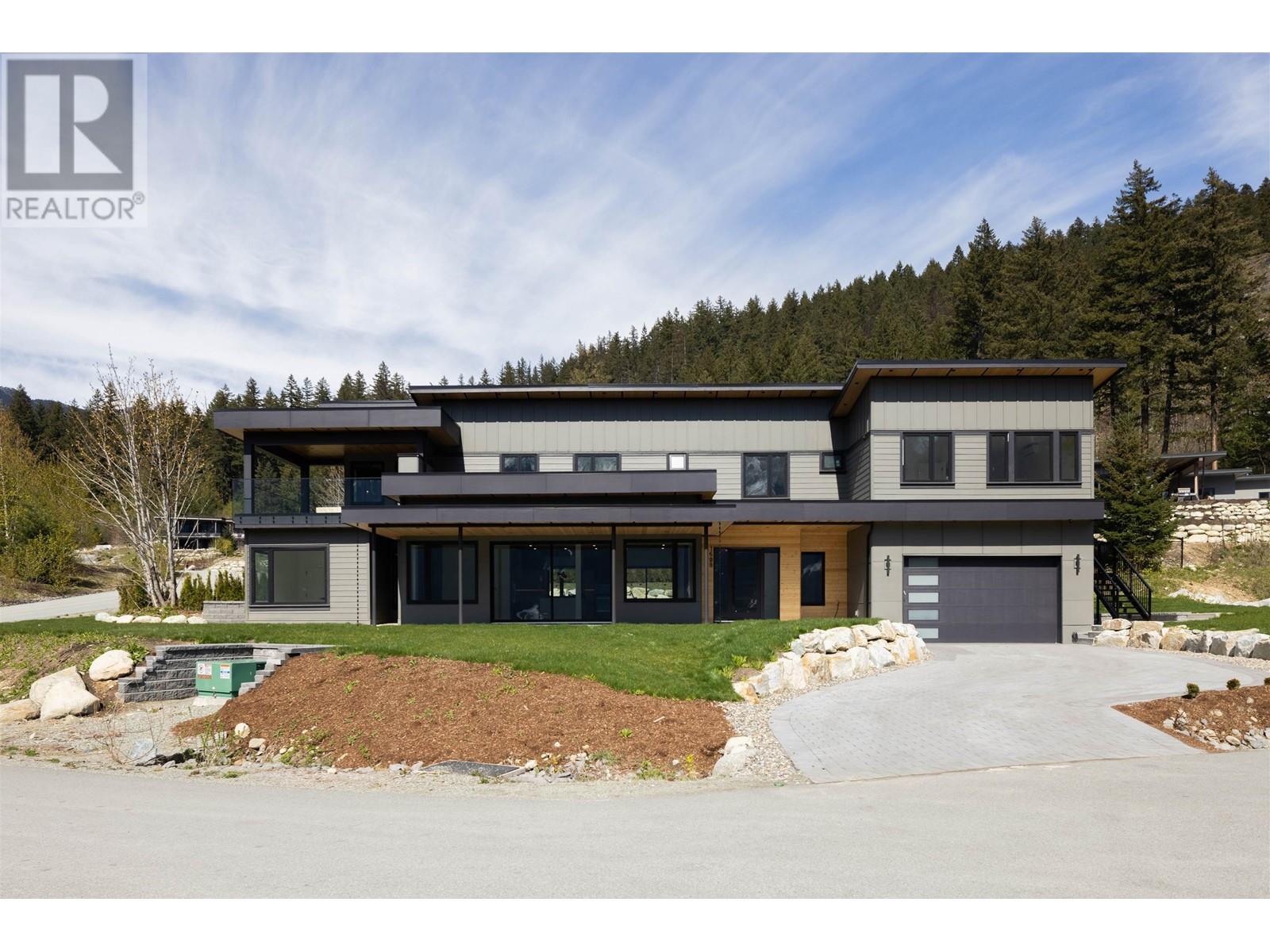 1608 Sisqa Peak Drive, Pemberton, British Columbia  V0N 2L1 - Photo 33 - R2960032