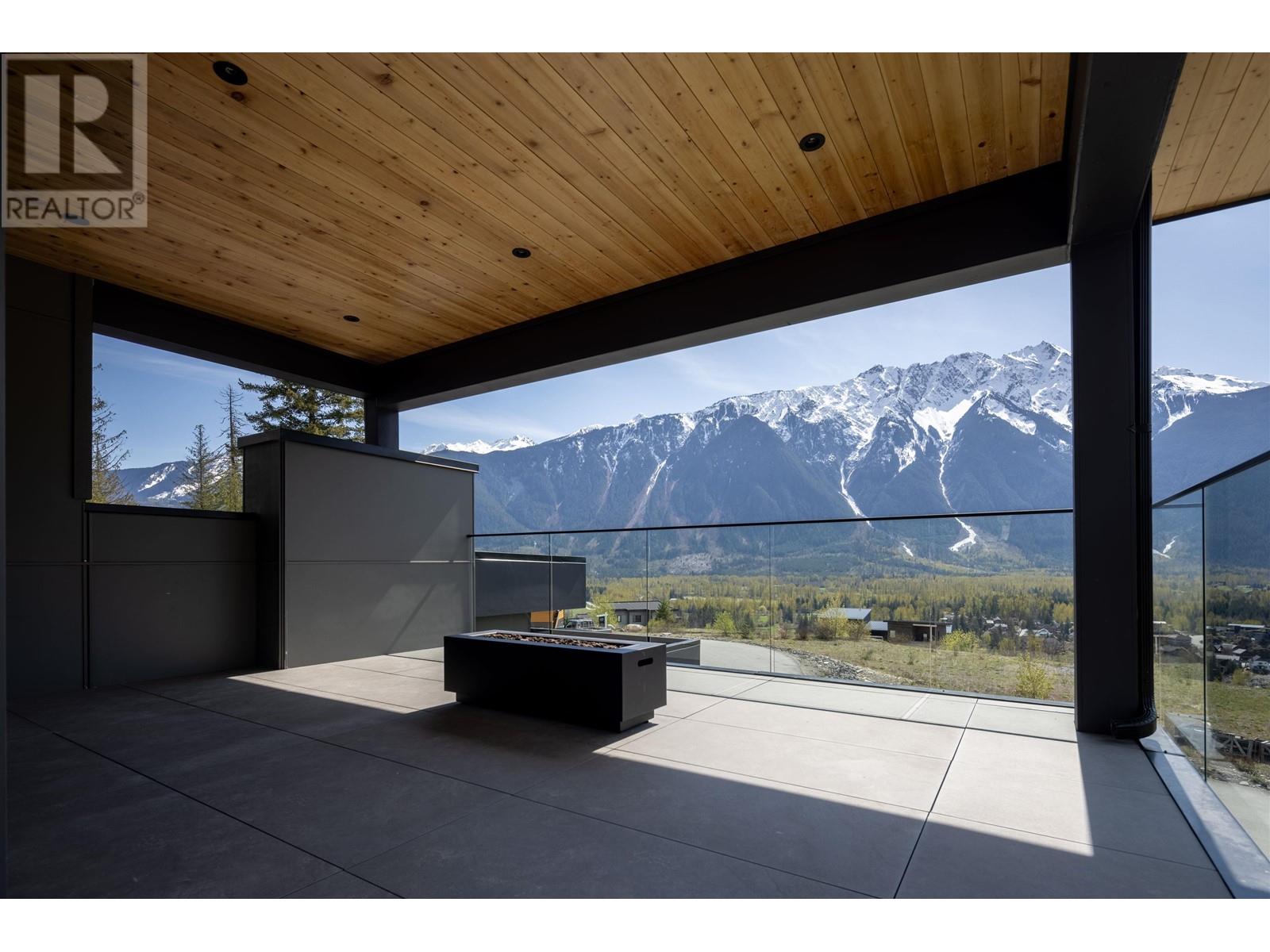1608 Sisqa Peak Drive, Pemberton, British Columbia  V0N 2L1 - Photo 28 - R2960032