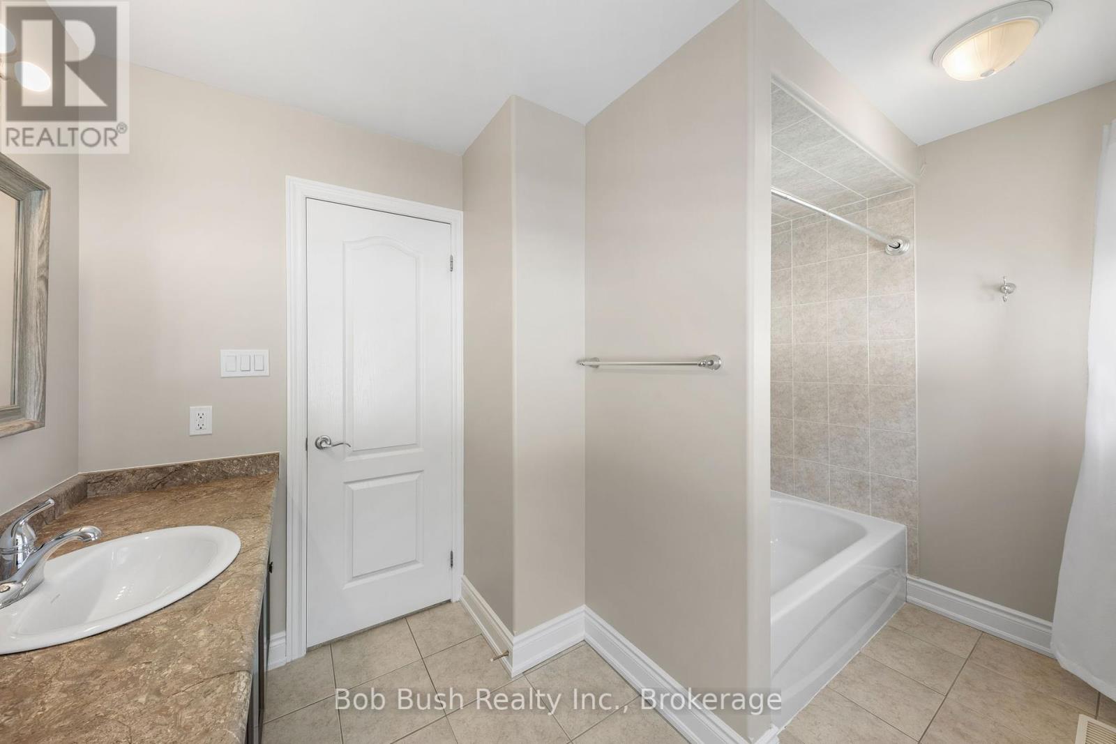 3067 Monarch Drive, Orillia, Ontario  L3V 8K3 - Photo 21 - S12008909