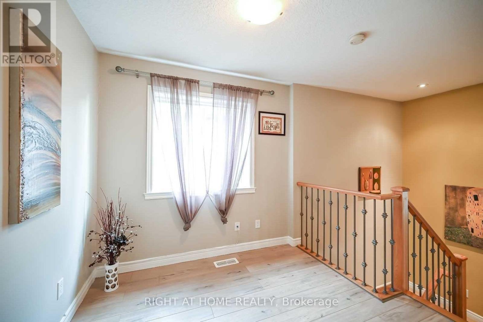 96 Highgate Drive, Hamilton, Ontario  L8J 0C2 - Photo 18 - X12009021