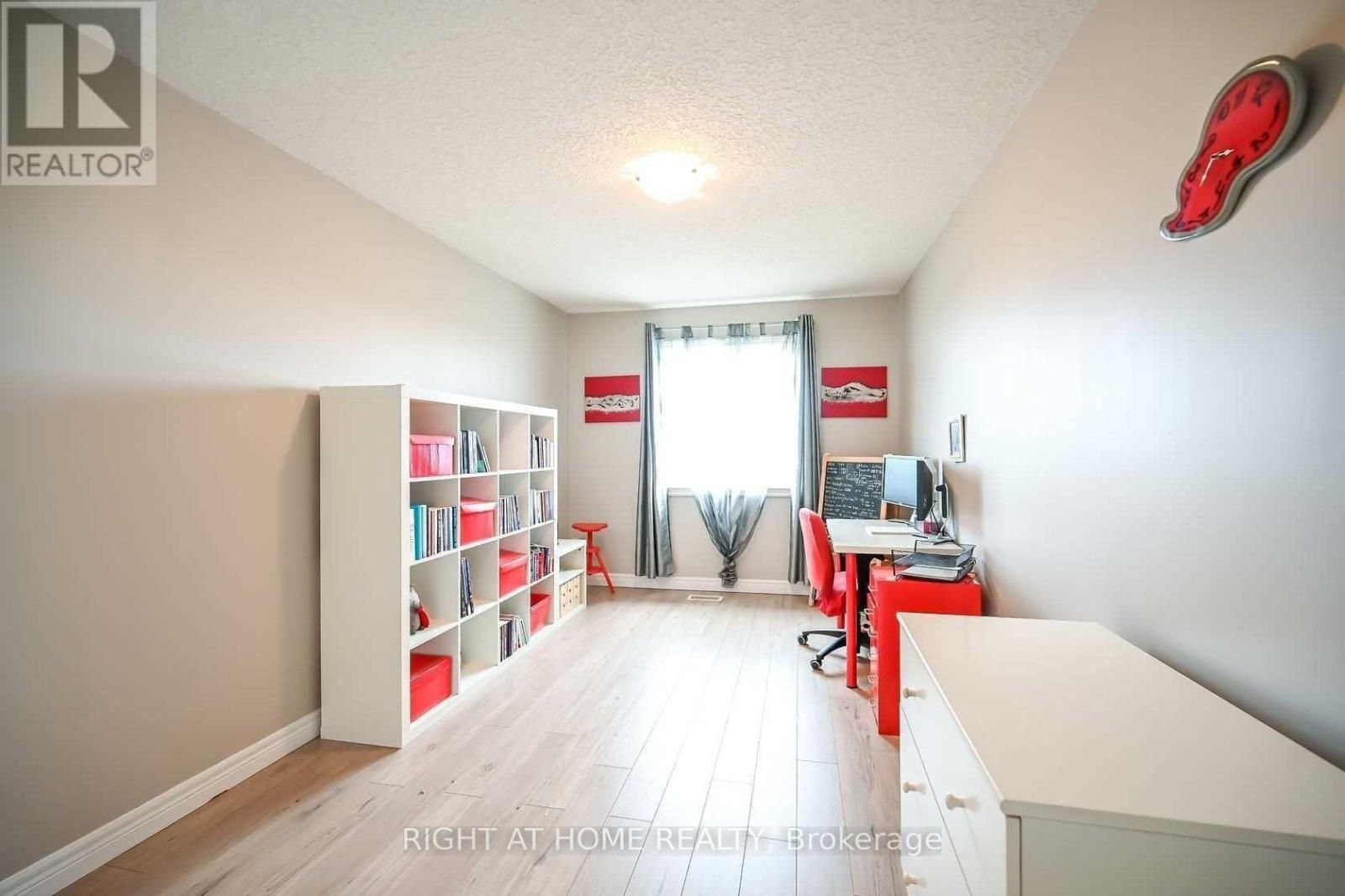 96 Highgate Drive, Hamilton, Ontario  L8J 0C2 - Photo 21 - X12009021