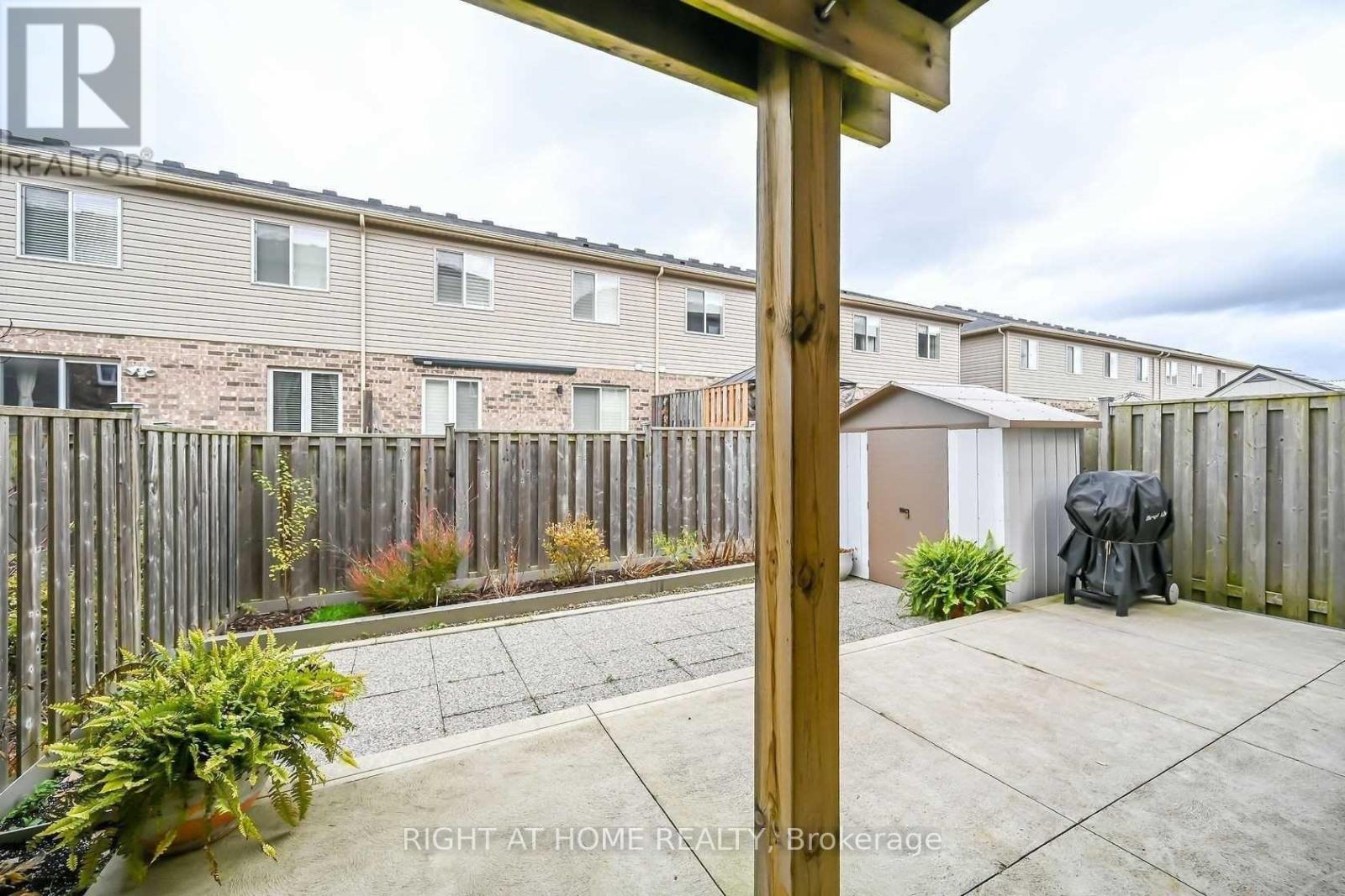 96 Highgate Drive, Hamilton, Ontario  L8J 0C2 - Photo 32 - X12009021