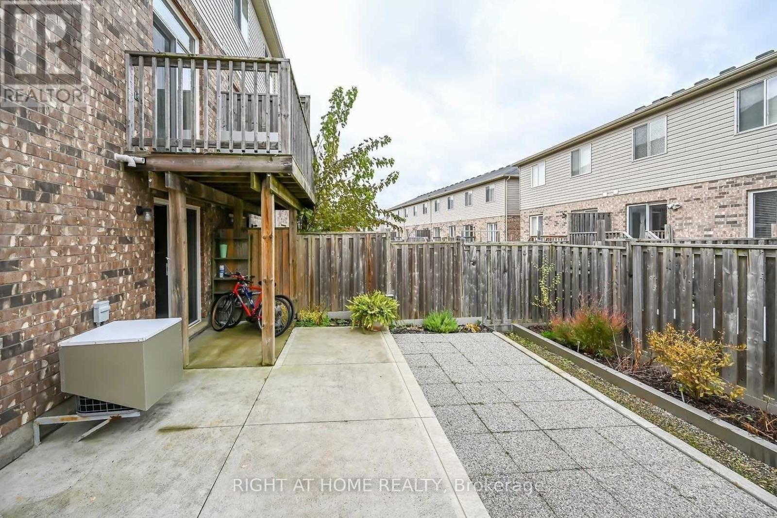 96 Highgate Drive, Hamilton, Ontario  L8J 0C2 - Photo 33 - X12009021