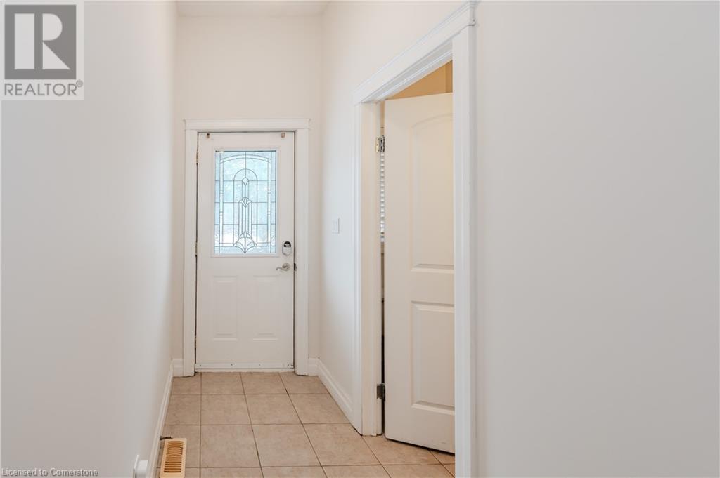 Property at 76 WOOLWICH Street Unit# 7 image 4