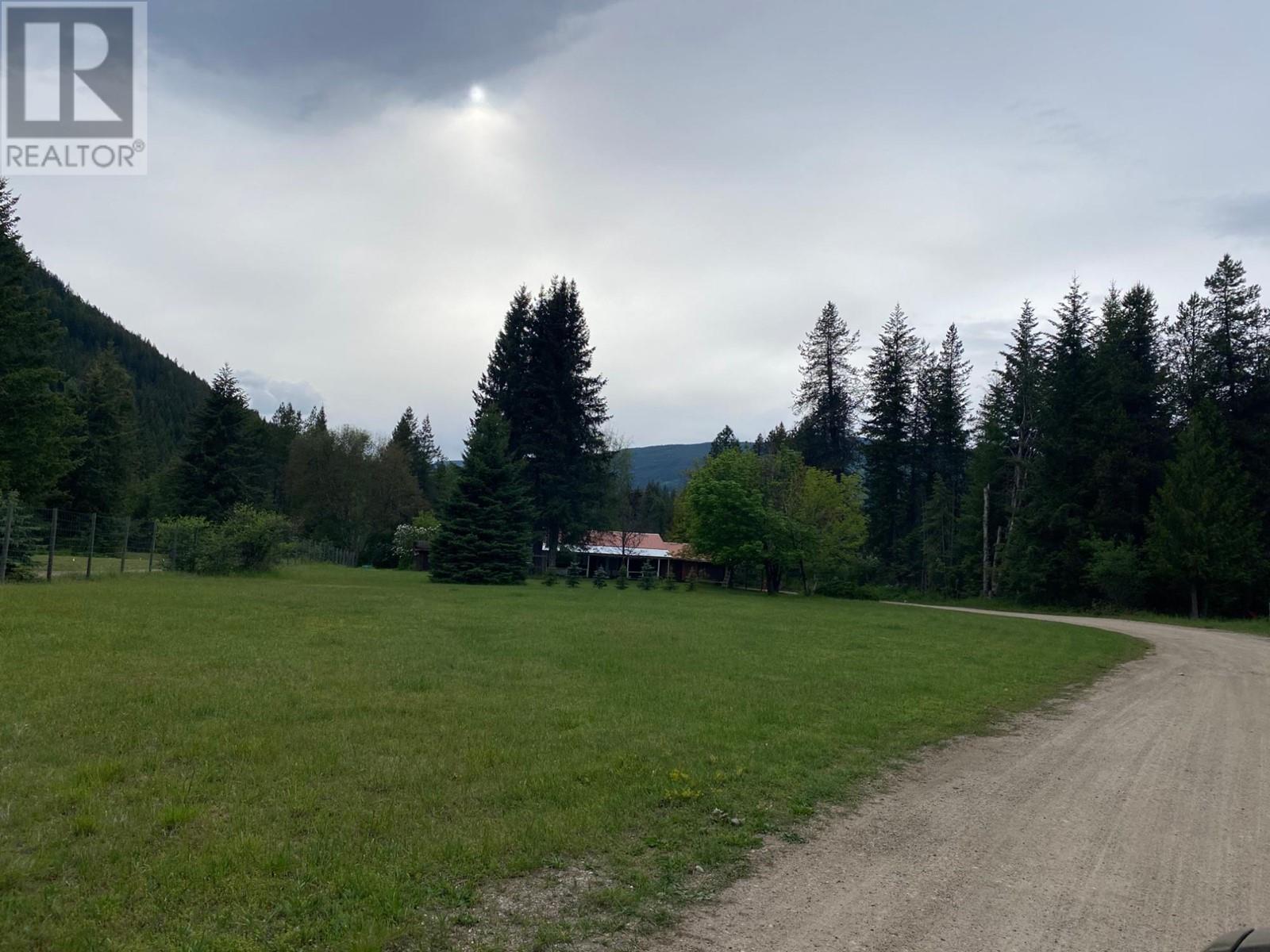 2697 Osachoff Road, South Slocan, British Columbia  V0G 2G0 - Photo 53 - 2479557