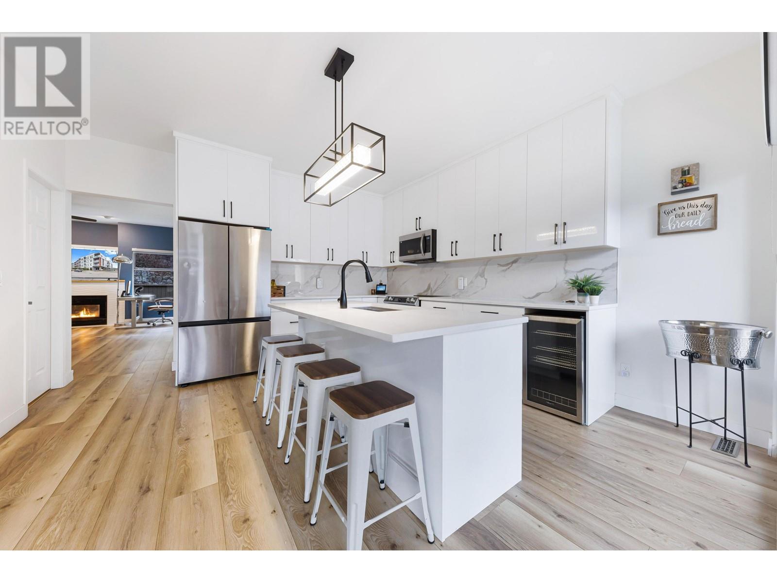 Property at 29 2951 PANORAMA DRIVE image 5
