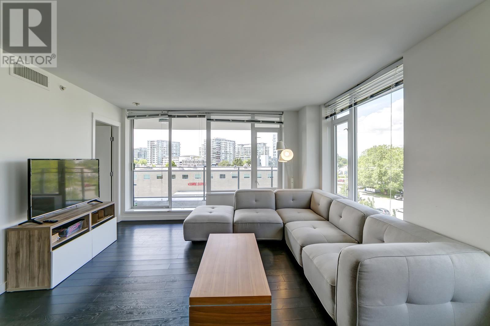Listing Picture 27 of 28 : 611 7688 ALDERBRIDGE WAY, Richmond / 烈治文 - 魯藝地產 Yvonne Lu Group - MLS Medallion Club Member