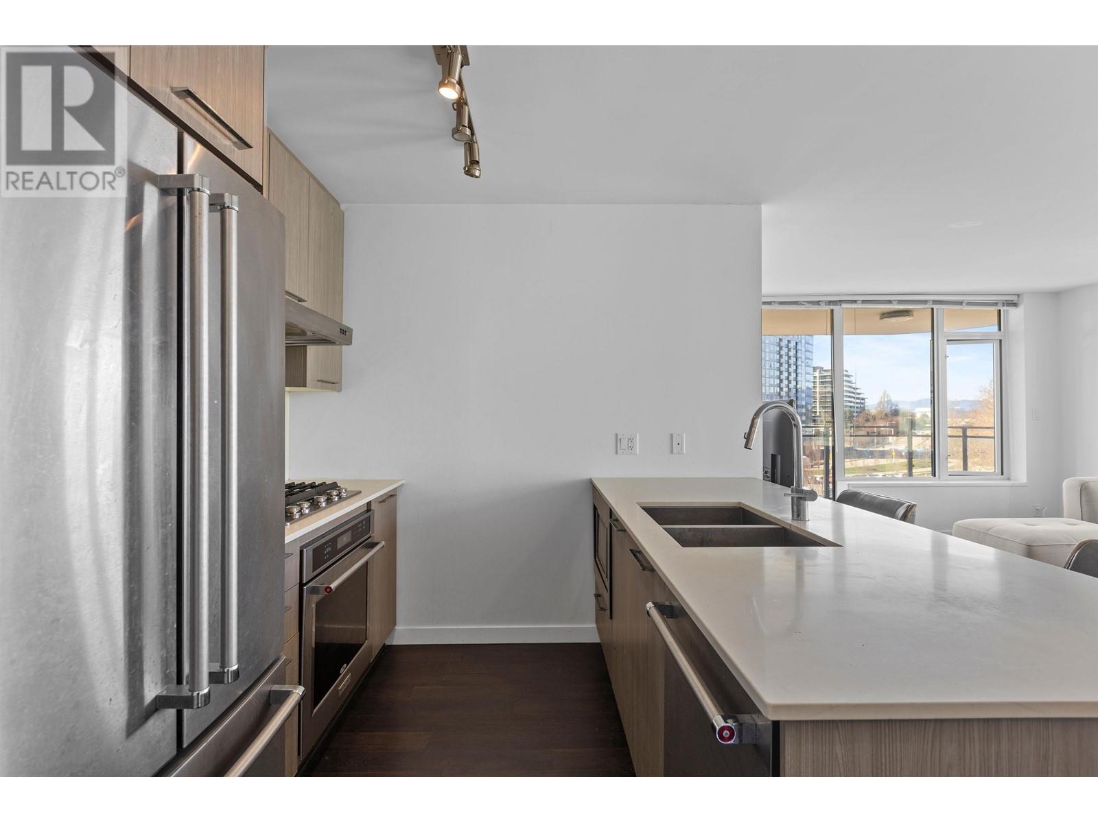 Listing Picture 17 of 28 : 611 7688 ALDERBRIDGE WAY, Richmond / 烈治文 - 魯藝地產 Yvonne Lu Group - MLS Medallion Club Member