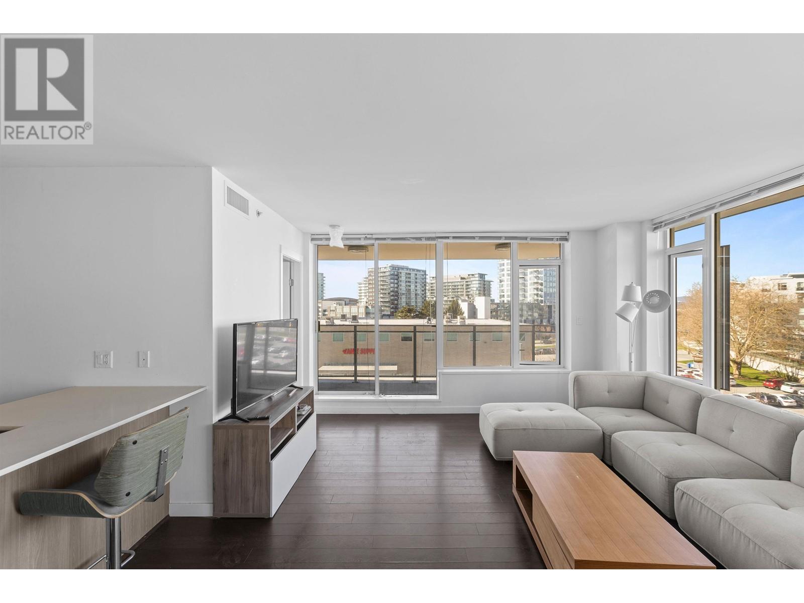 Listing Picture 18 of 28 : 611 7688 ALDERBRIDGE WAY, Richmond / 烈治文 - 魯藝地產 Yvonne Lu Group - MLS Medallion Club Member