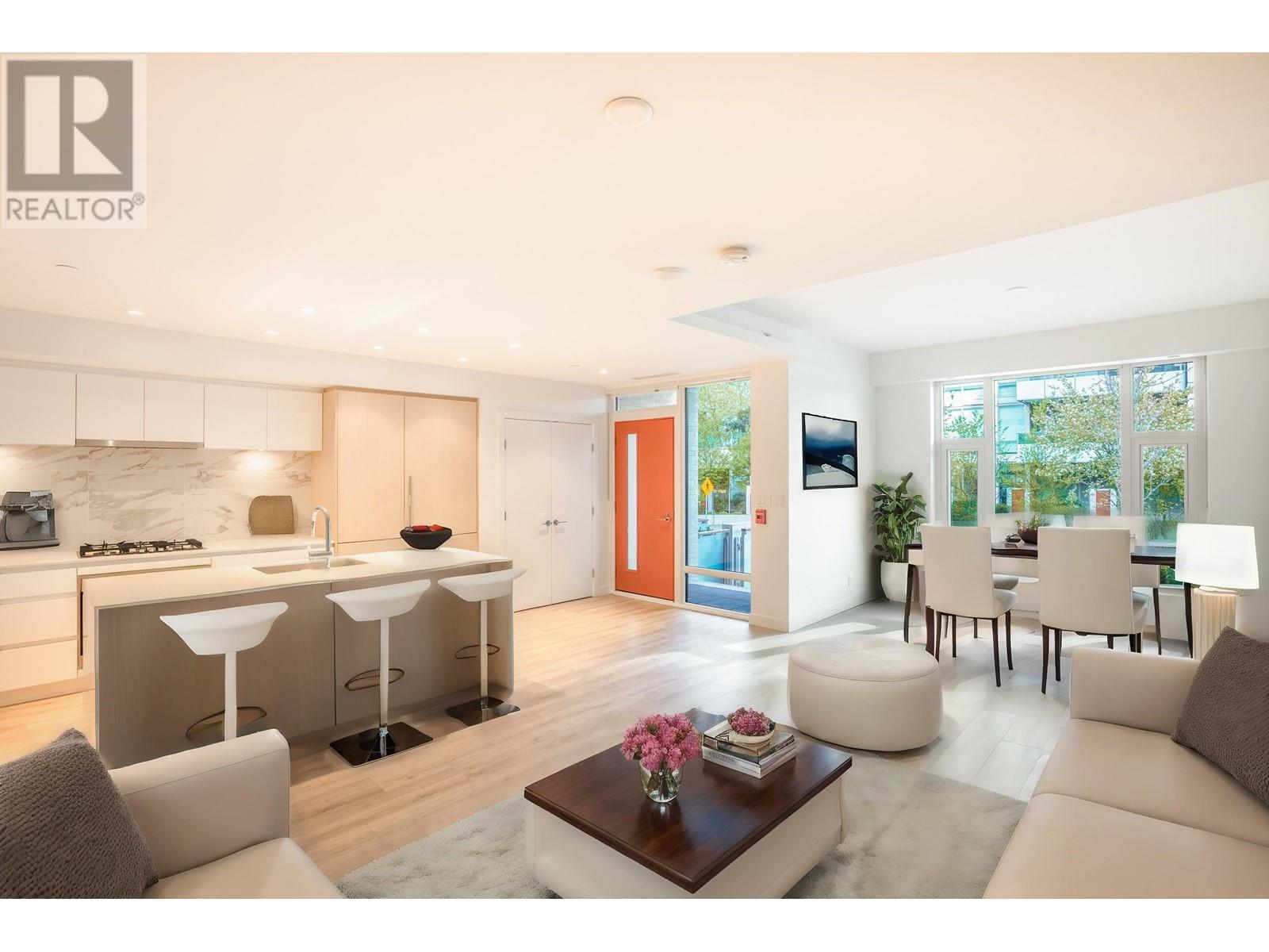 109 1500 Fern Street, North Vancouver, British Columbia  V7J 0E6 - Photo 2 - R2954945